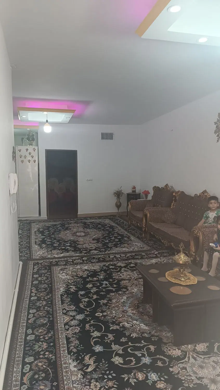 واحد فروشی