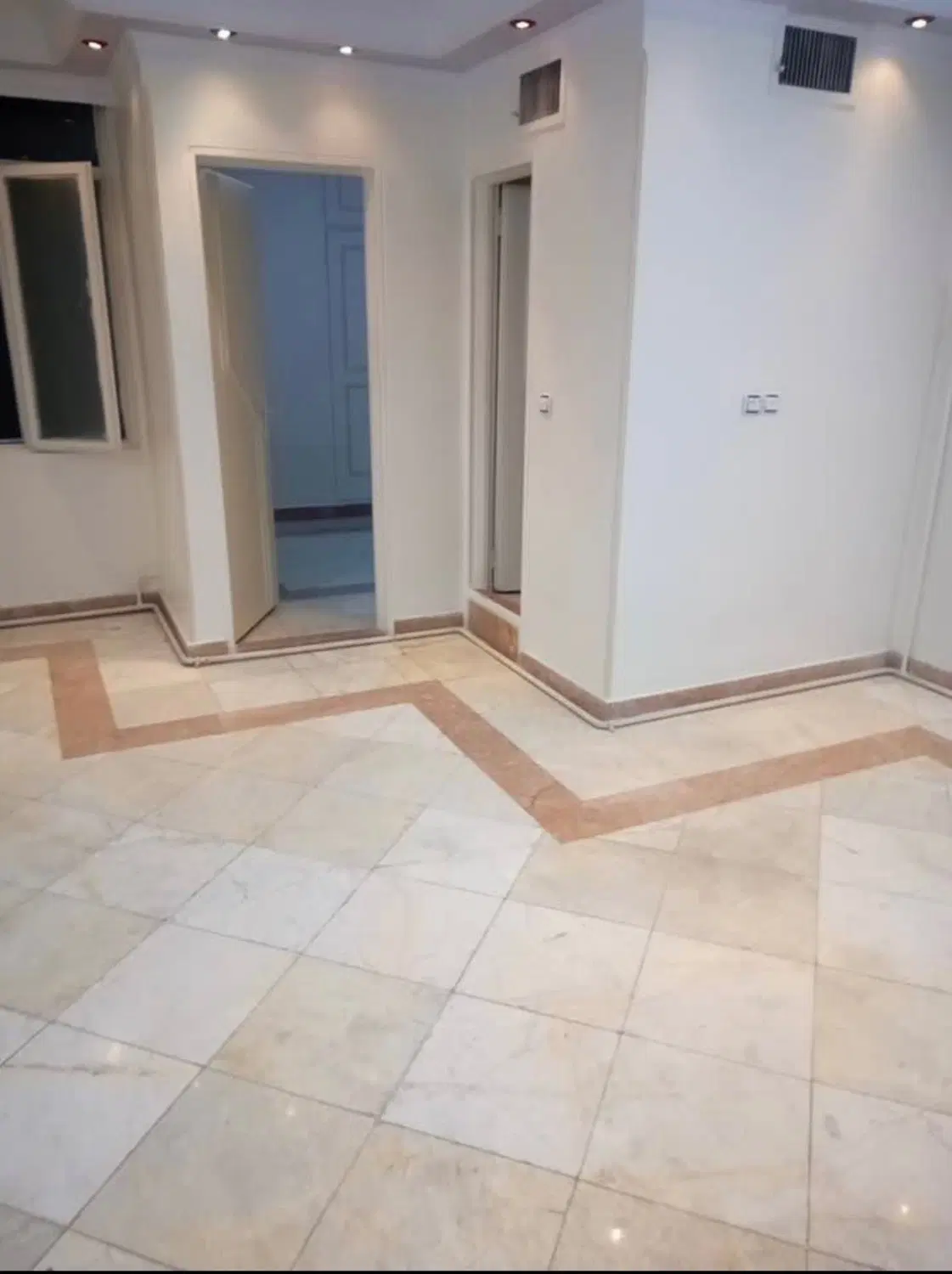 اجاره آپارتمان ۵۵متری بلوارابوذرباپارکینگ وآسانسور