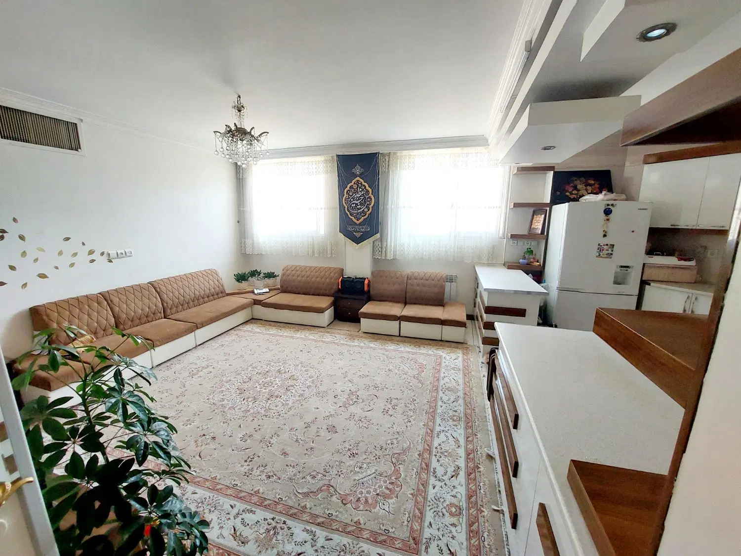 ۷۰ متری دو خوابه جنوبی
