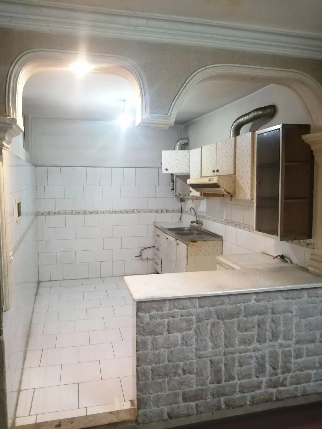 آپارتمان فروشی حصارک بالا 65 متری