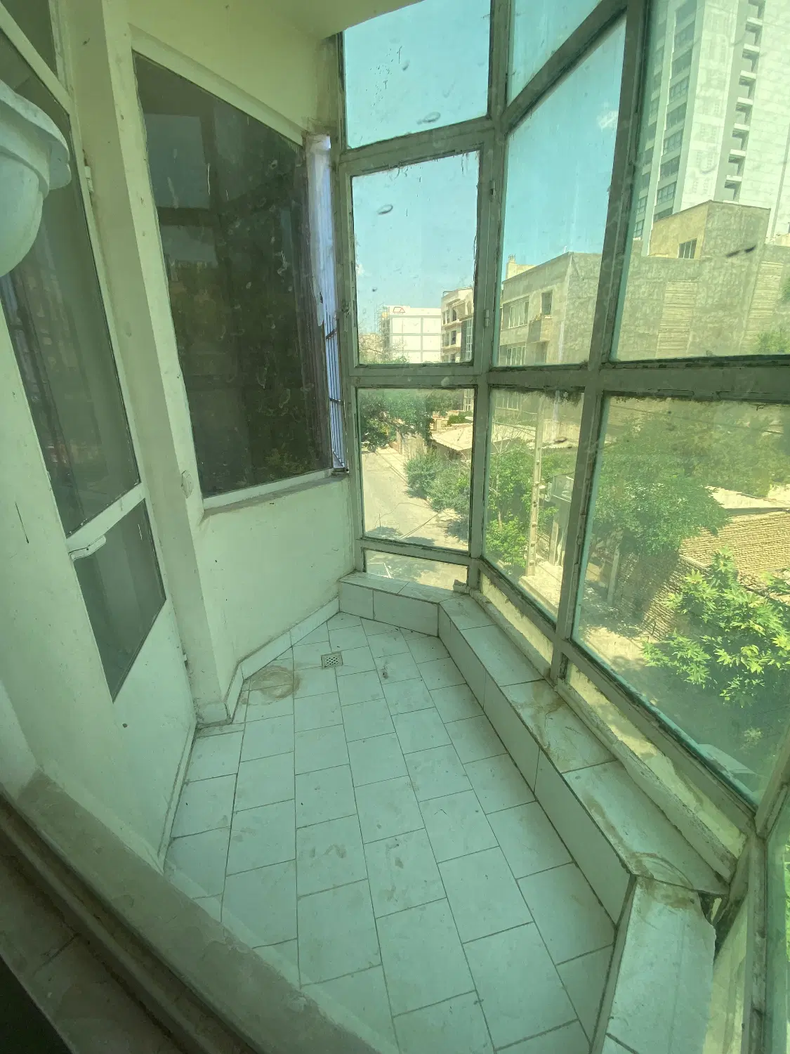 ۷۵متر_لادن ۴_بازسازی شده_مناسب زوج