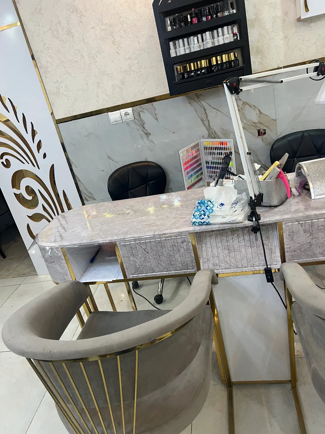 اجاره میز ناخن