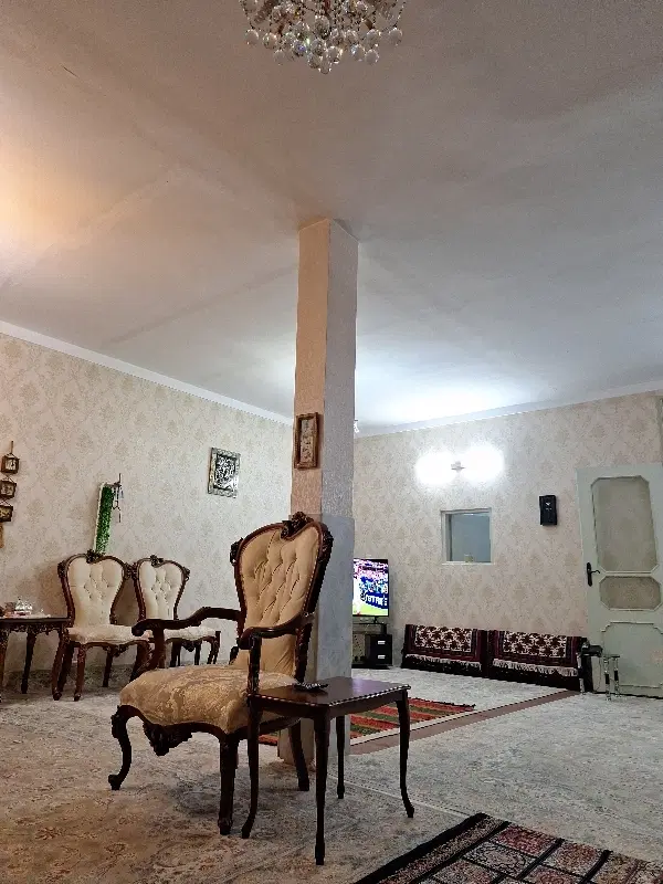 معاوضه ویلایی ۳۰۰ متری میدان استقلال  با آپارتمان