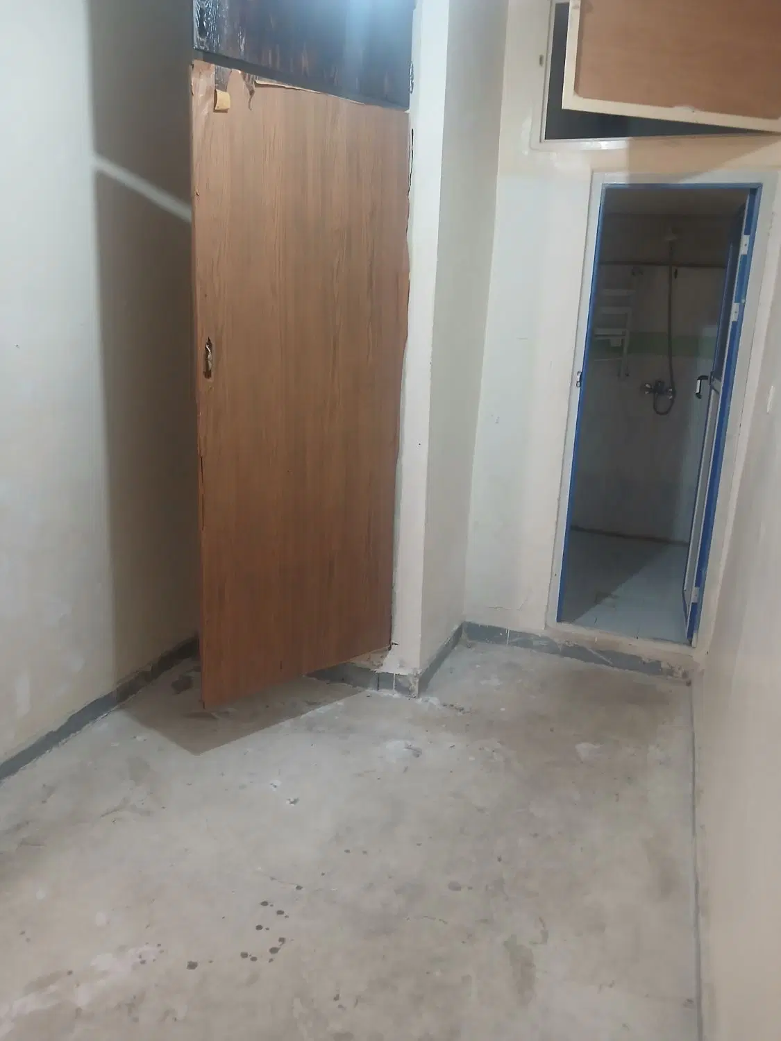 ۷۵متر آپارتمان یک خواب تخلیه  طبقه همکف کرسی بلند