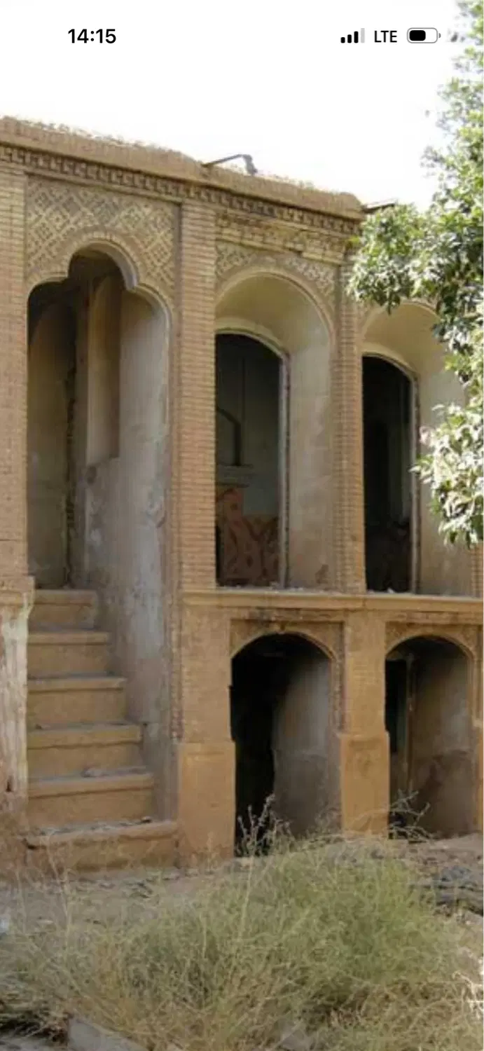 دو باب خانه قدیمی حیاط دار