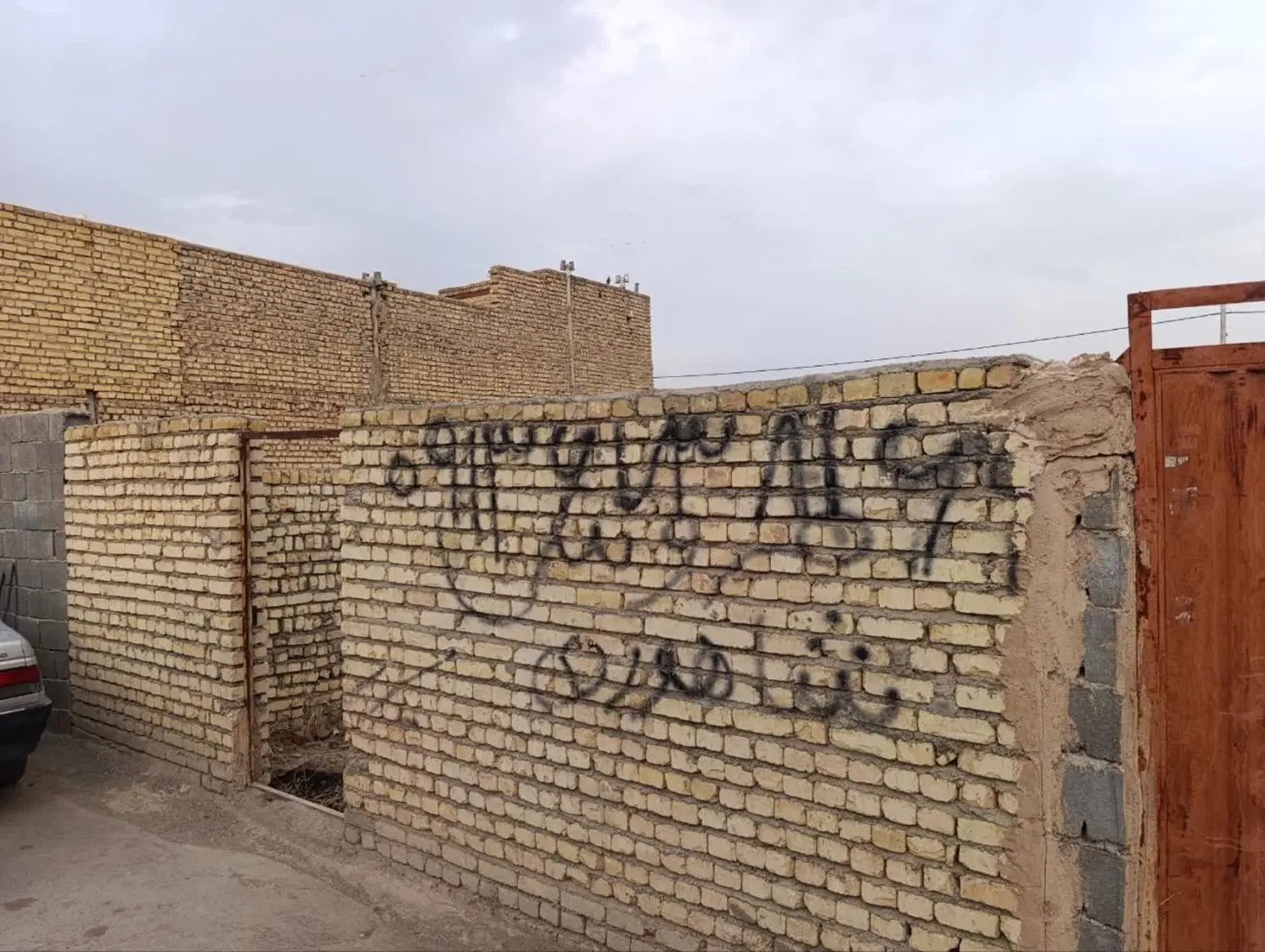 فروش پلاک ۹۵ متری چهار دیواری