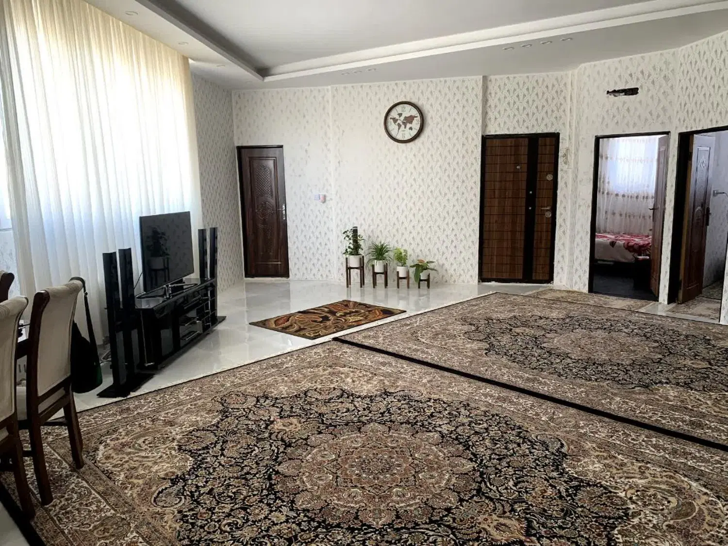 فروش دو واحد طبقه اول و سوم