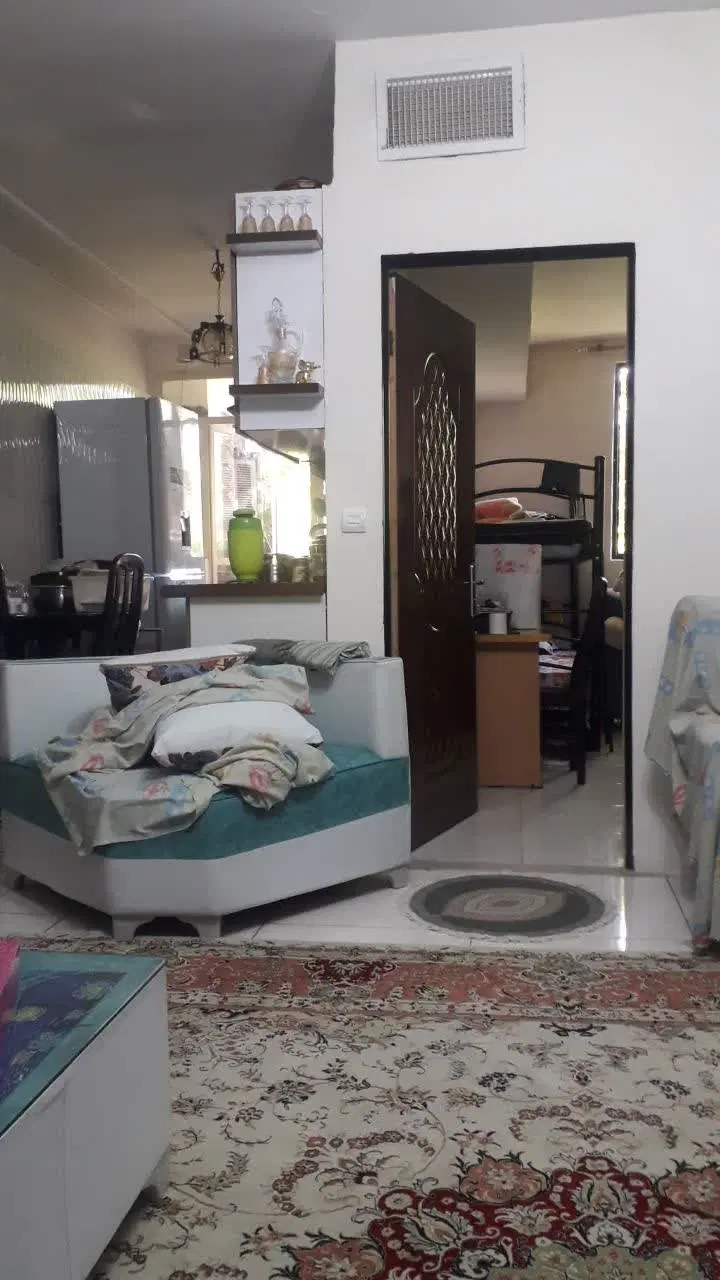 ۷۰ متر _ فول امکانات _ ۷ سال ساخت _ خیابان فرهنگ