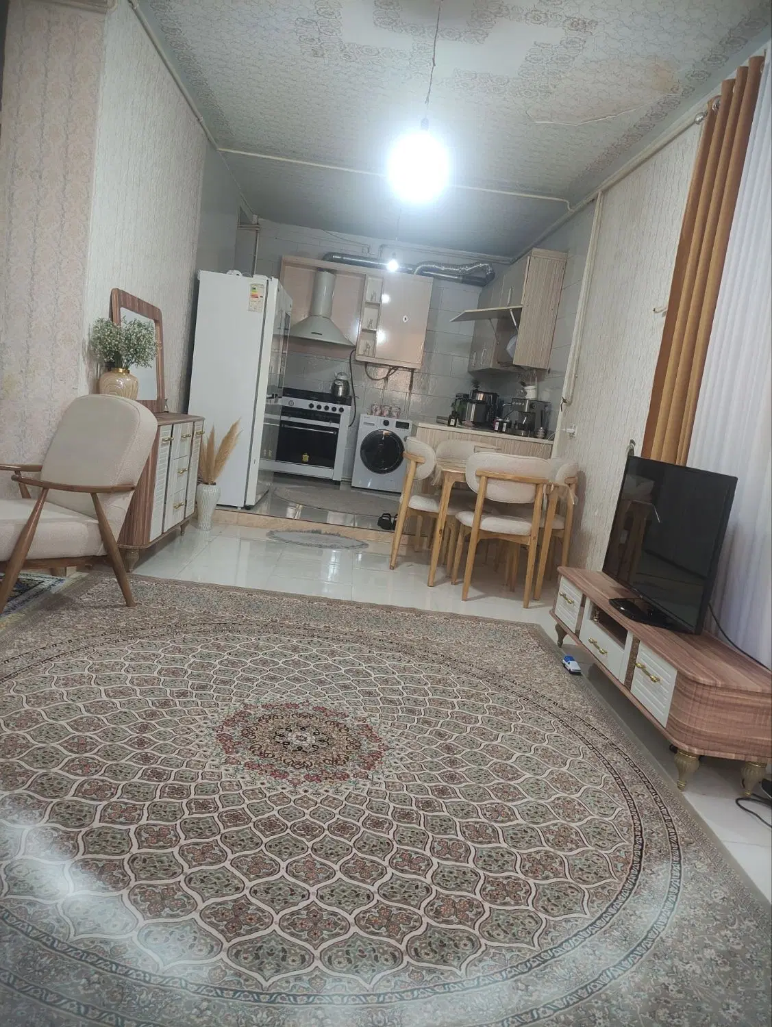 اپارتمان ۷۸ متری مسکن کوچه خدیوی ۵