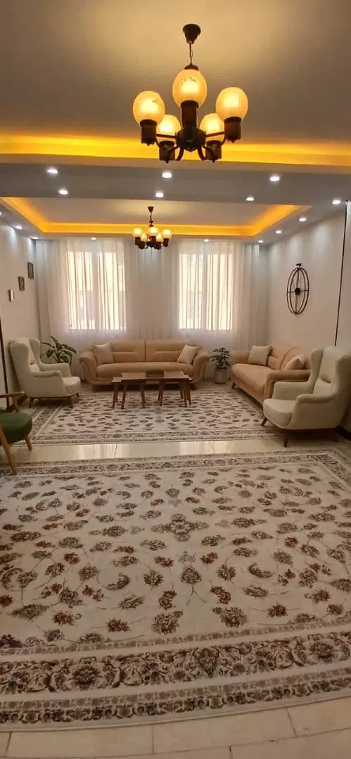 ۶۰ متر با پارکینگ و انباری شهرک بازرگانی