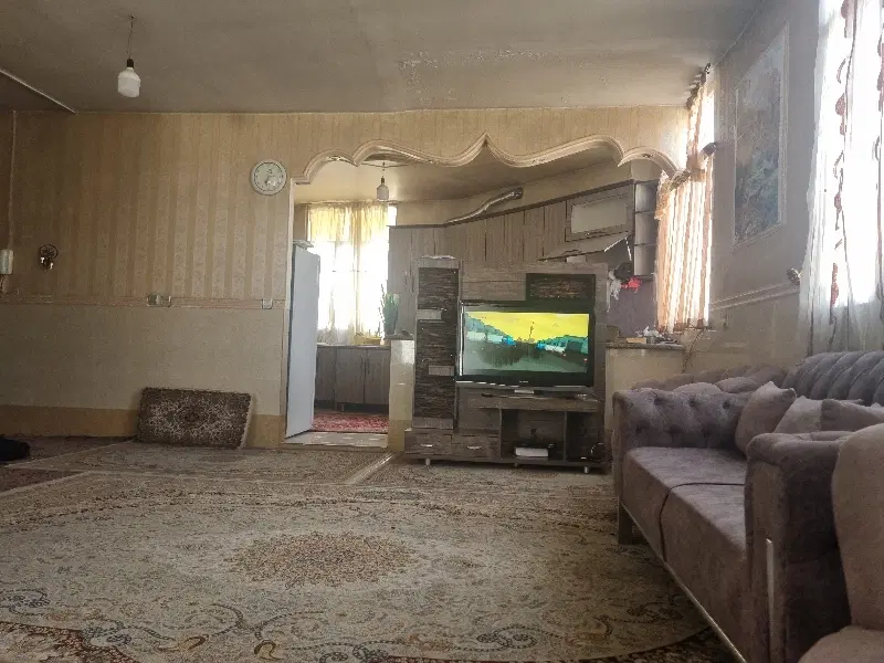 90متری دو خوابه تک واحدی با پارکینگ