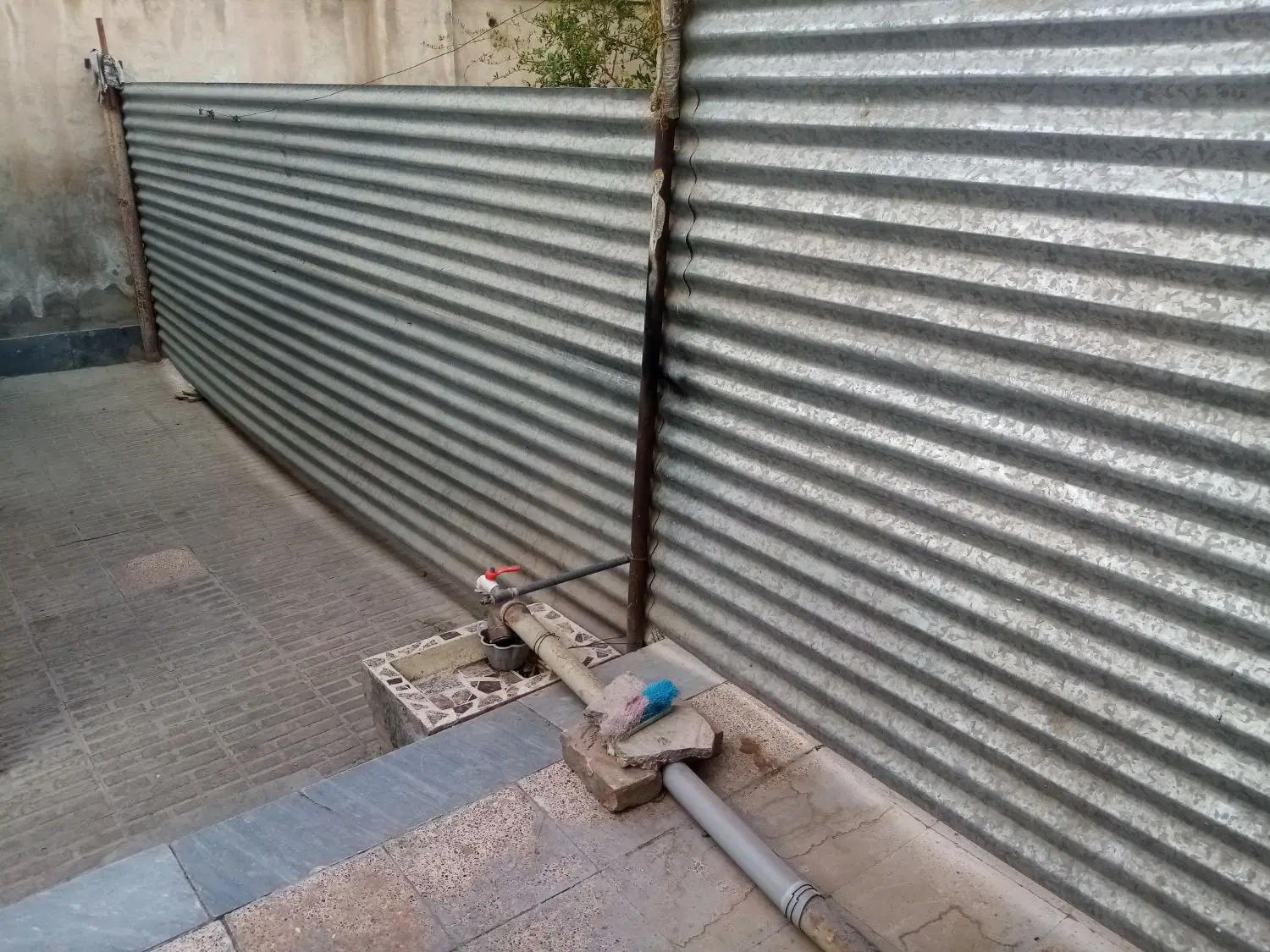 یک عدد سوئیت 80 متری