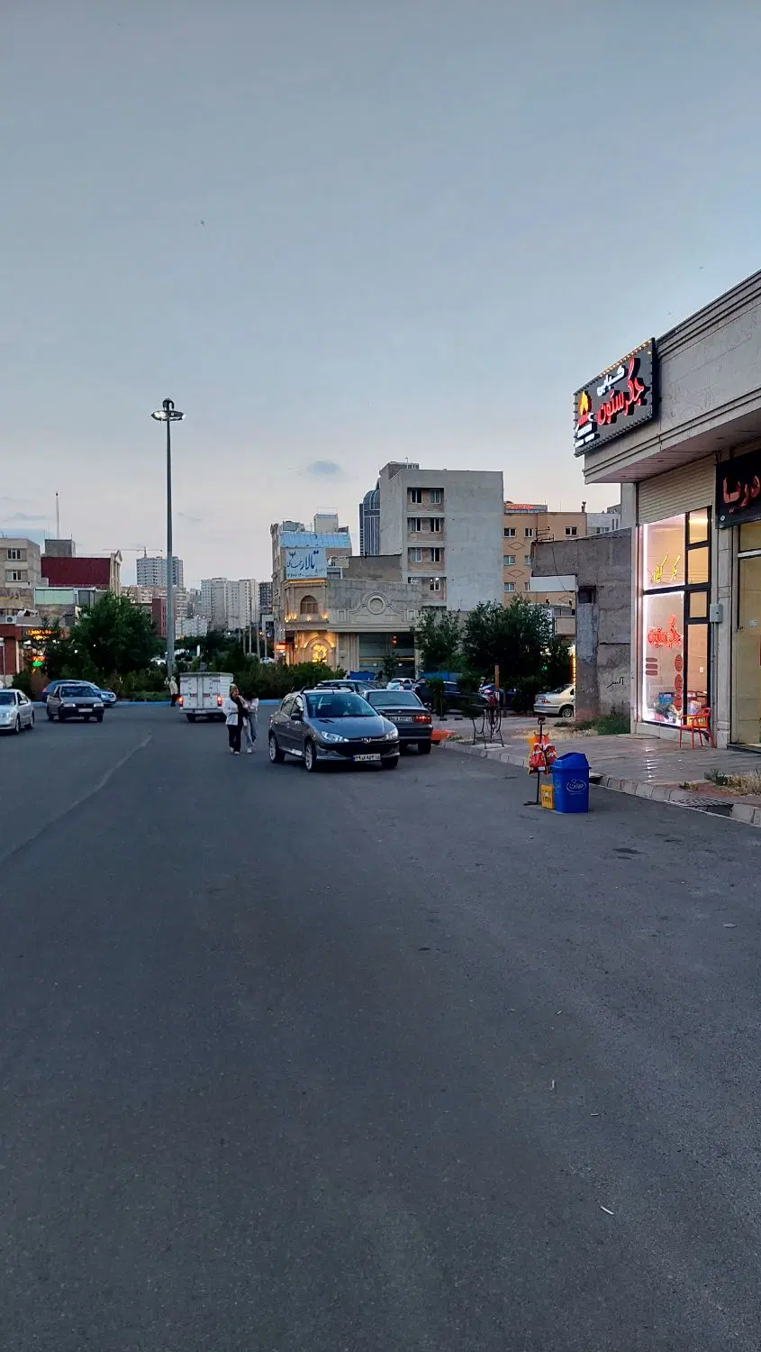 یک باب  مغازه میدان کل سرخ فرشته شمالی سندششدانگ