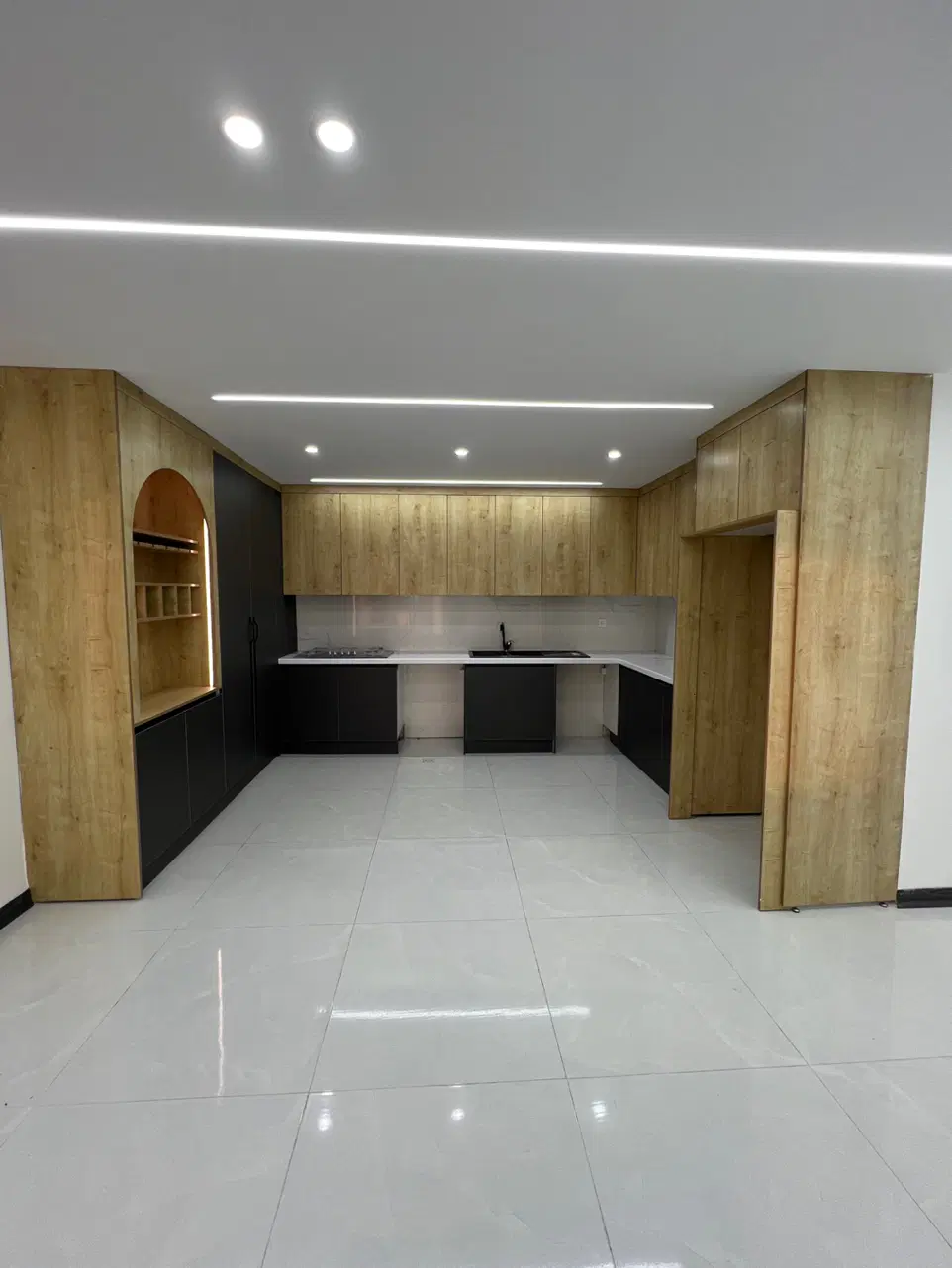 آپارتمان سنددار ۶واحدی شاهین ویلا ۹۲متری