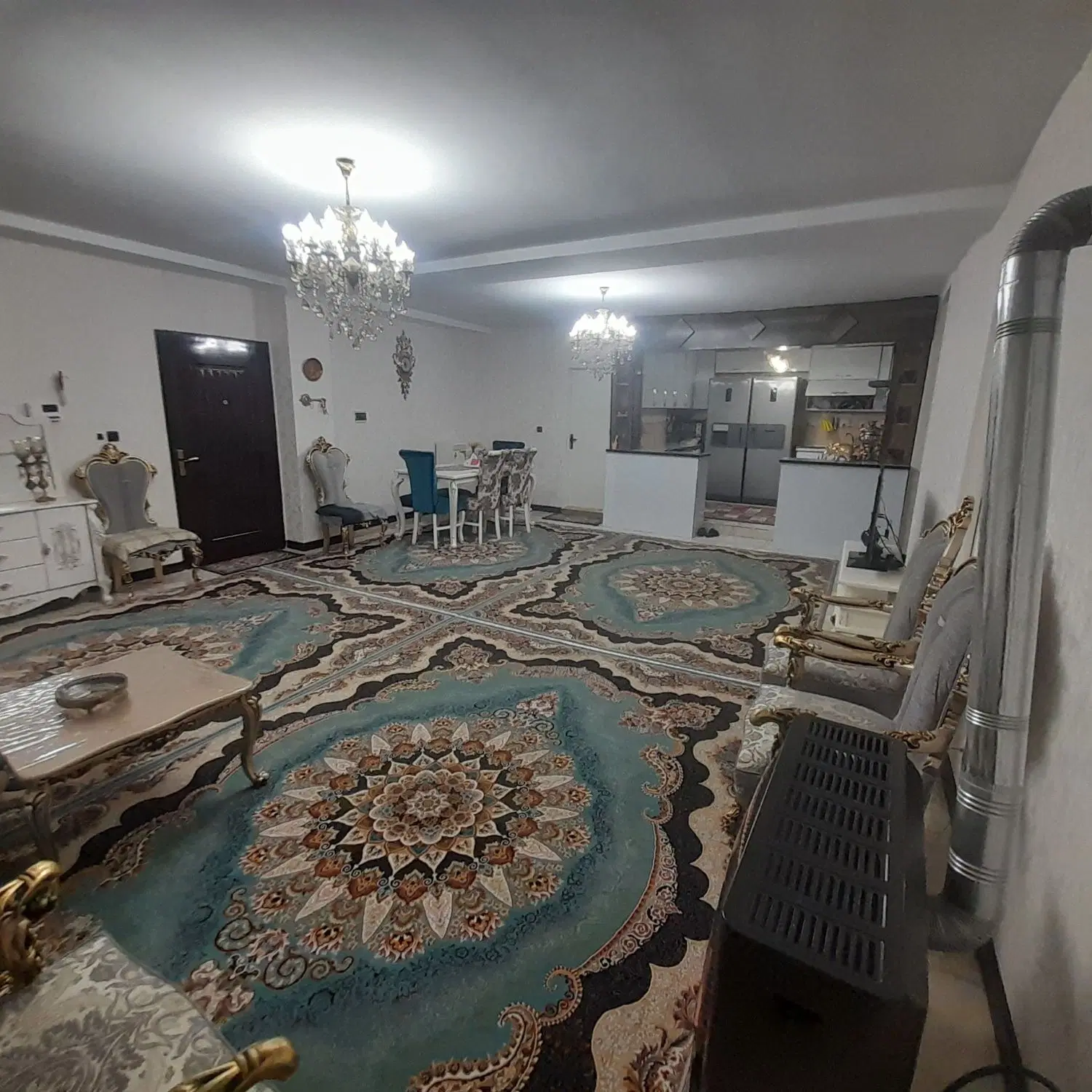 آپارتمان۱۳۰متر۳خواب فول امکانات__املاک سران