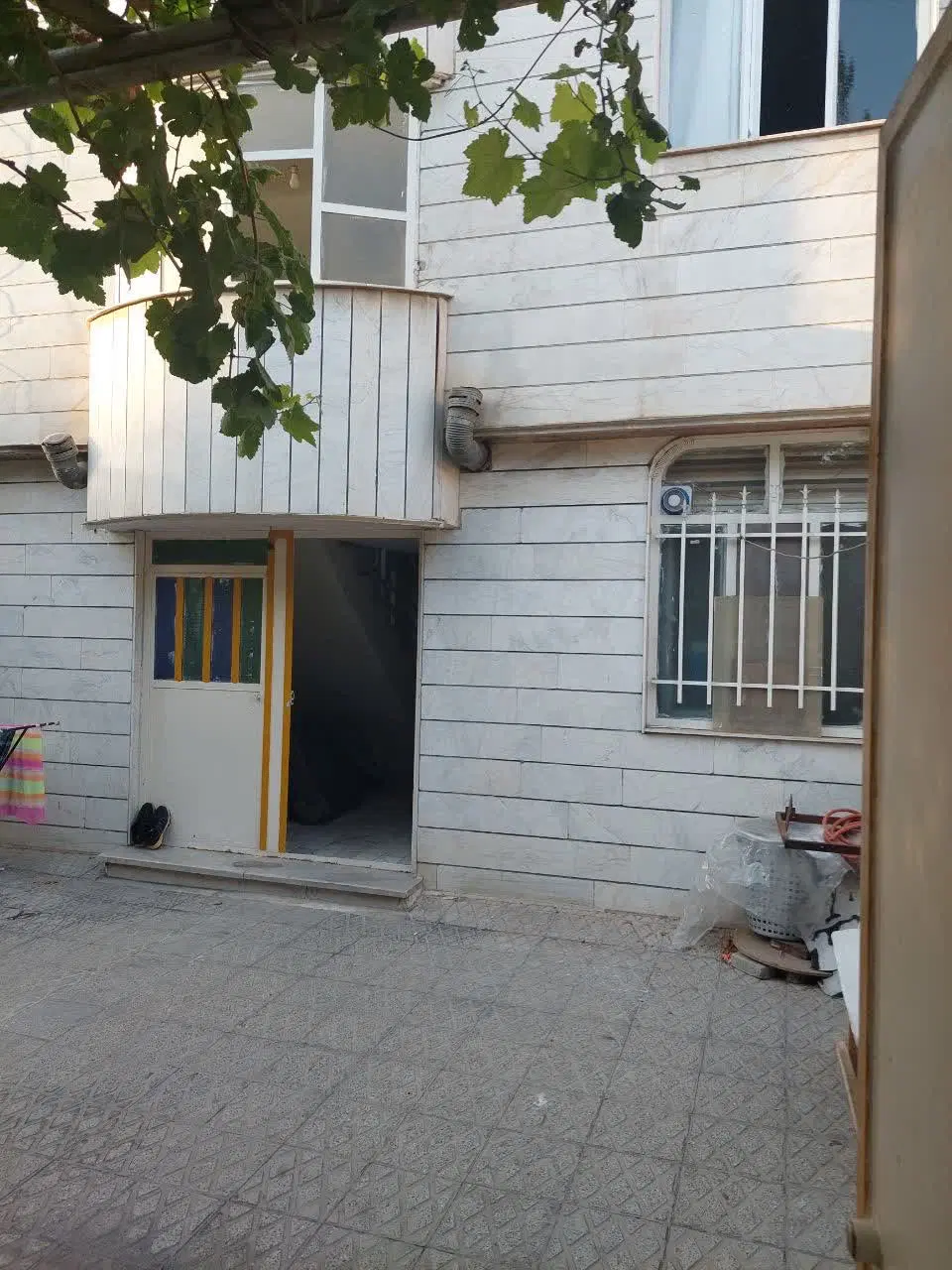 آپارتمان ۴طبقه ۷واحدیکجا فروشی