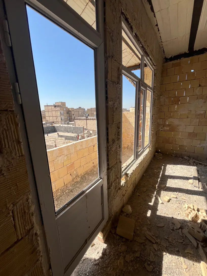 آپارتمان ۱۲۰ متری سفت کاری و تکمیل