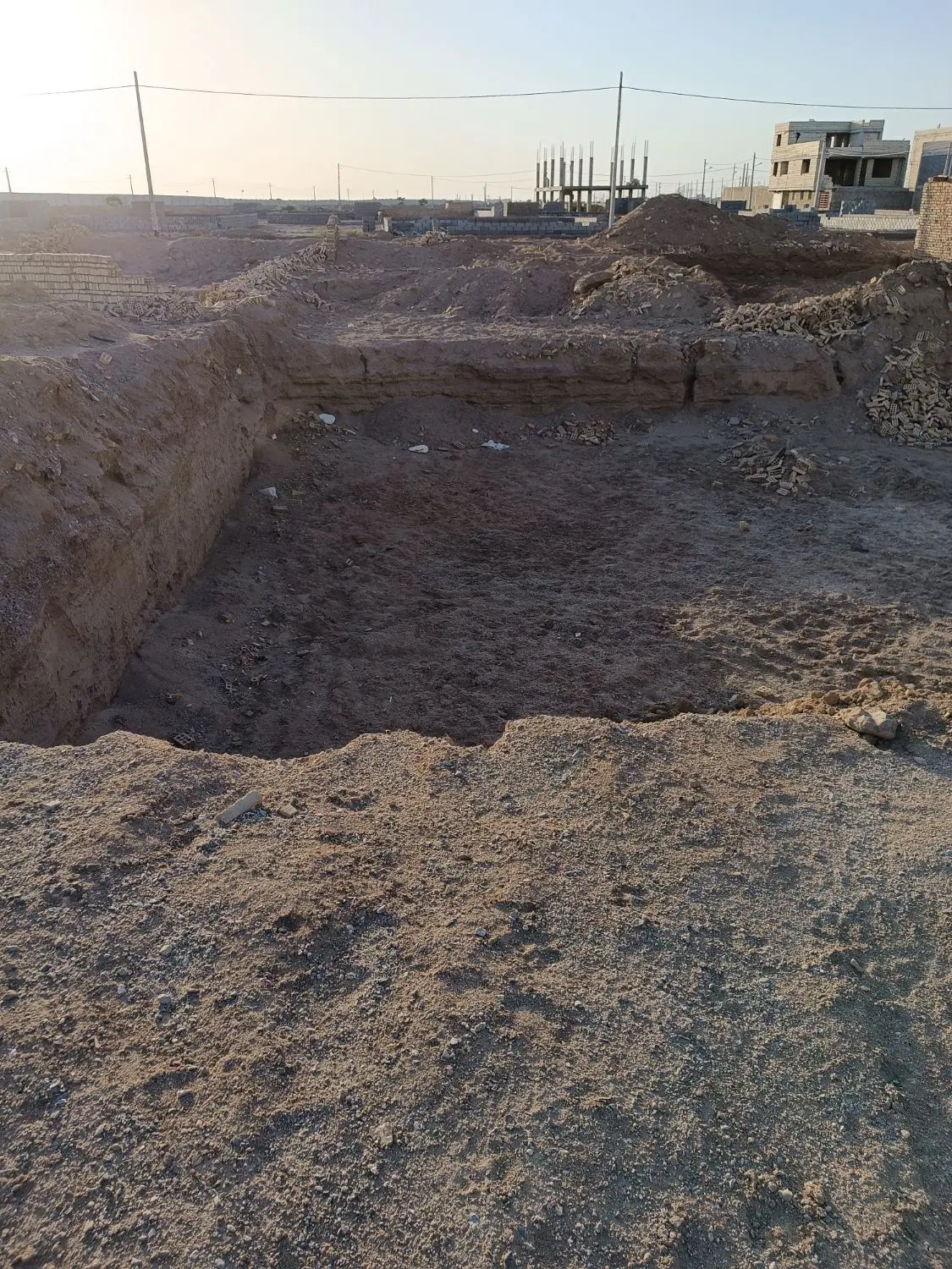 زمین ۱۷۴متری