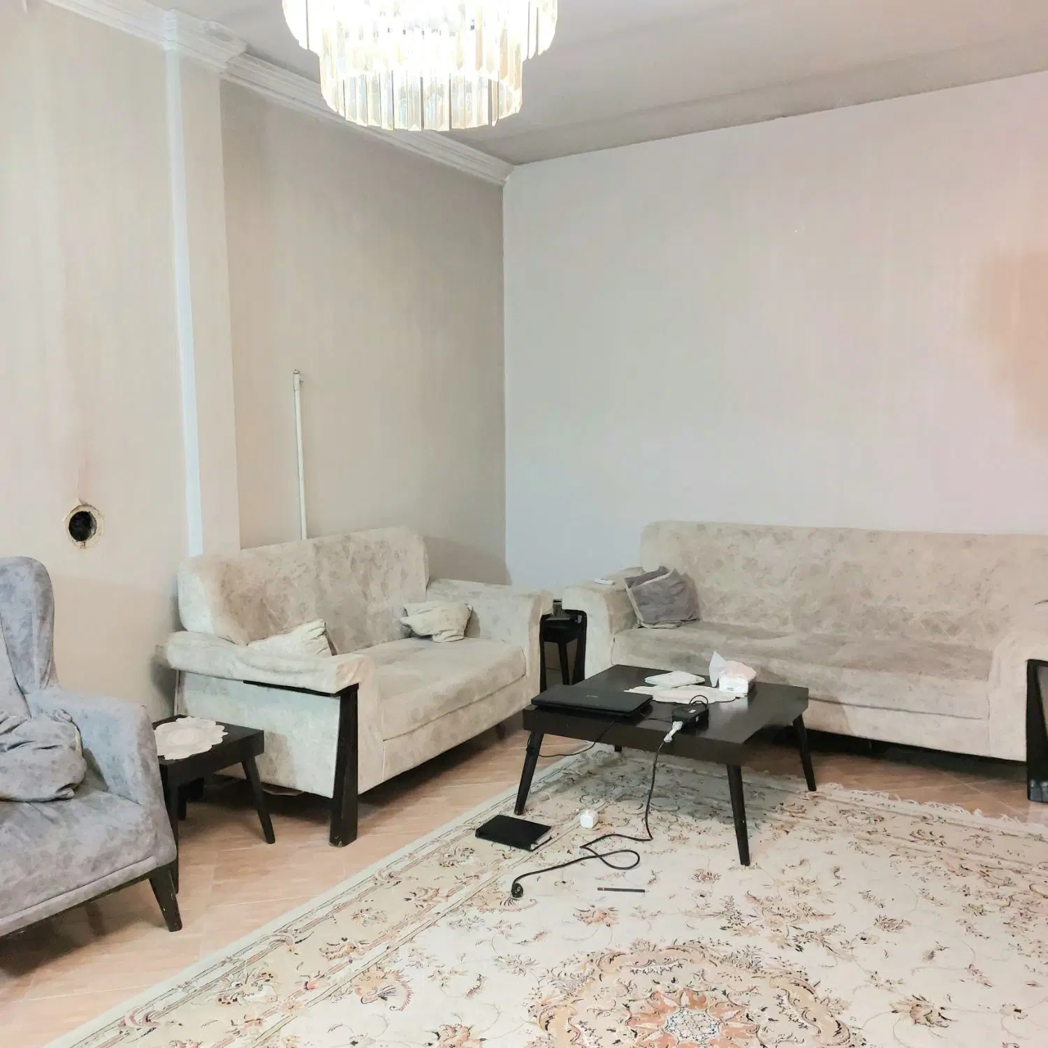 واحد ۶۴ متری  آماده تجمیع  و آینده دار