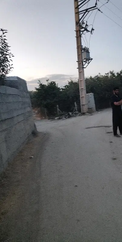 باغ ۷۰۰متری امامزاده
