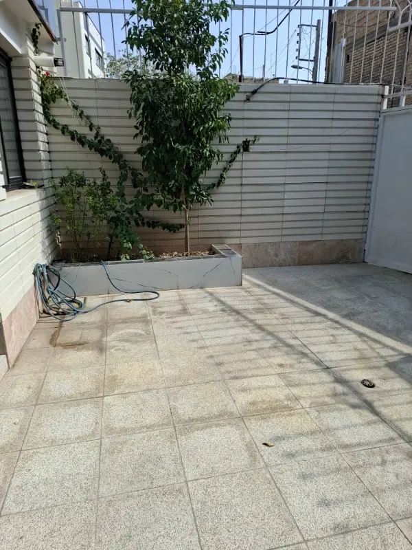 یک خواب  خیابان جی