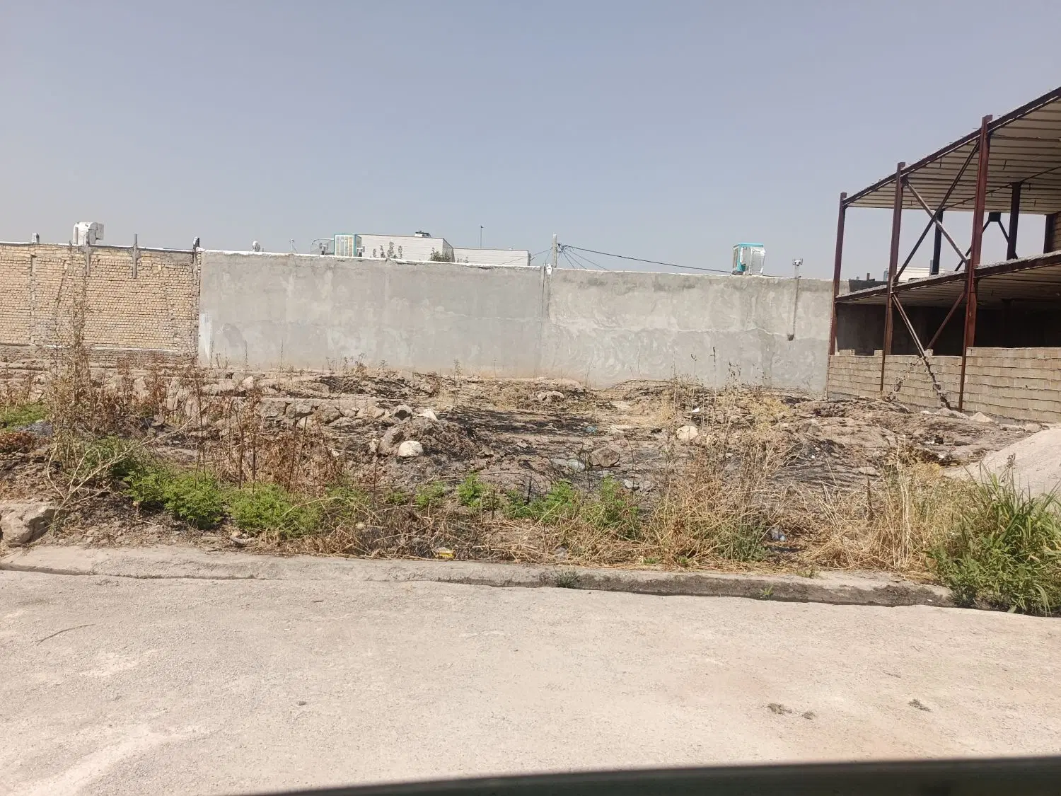 زمین مسکونی