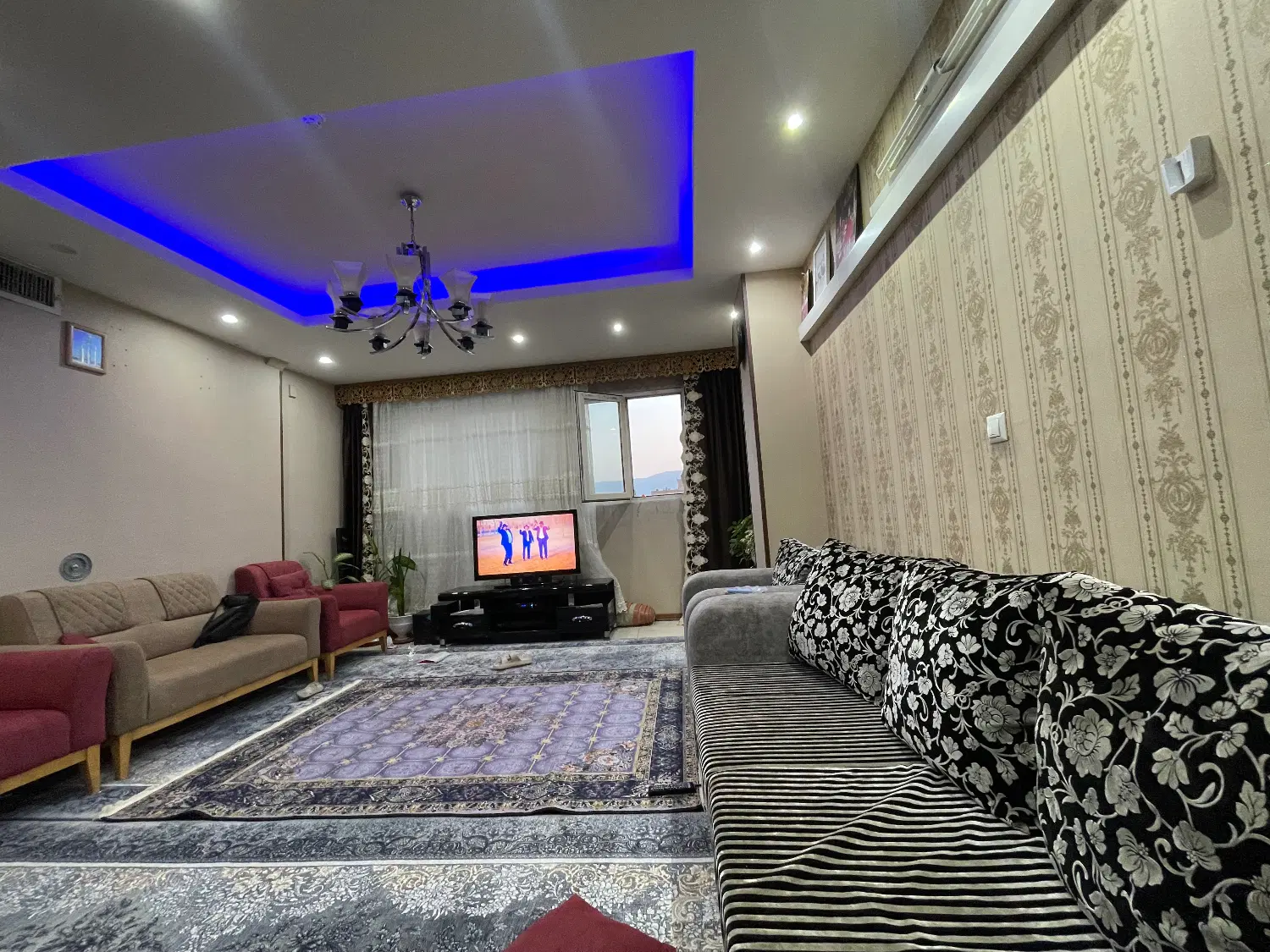 فروشی دو خوابه جنوبی