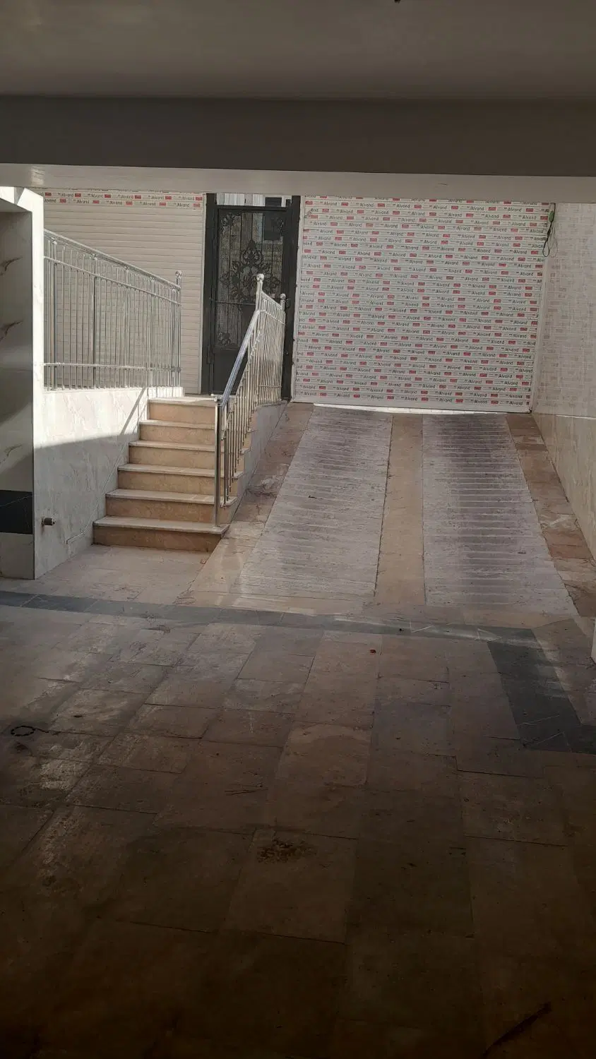 آپارتمان ۸۴ متری تک واحدی