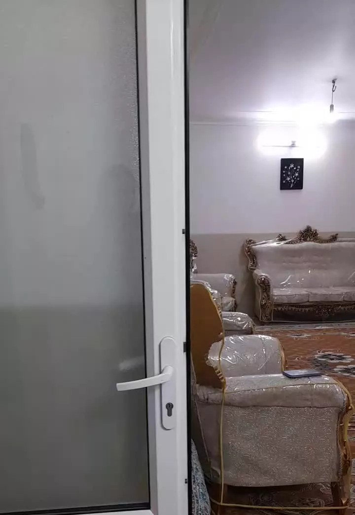 ۱۰۰مترطبقه پایین_چندقدمی میدان مسکن(زوج)