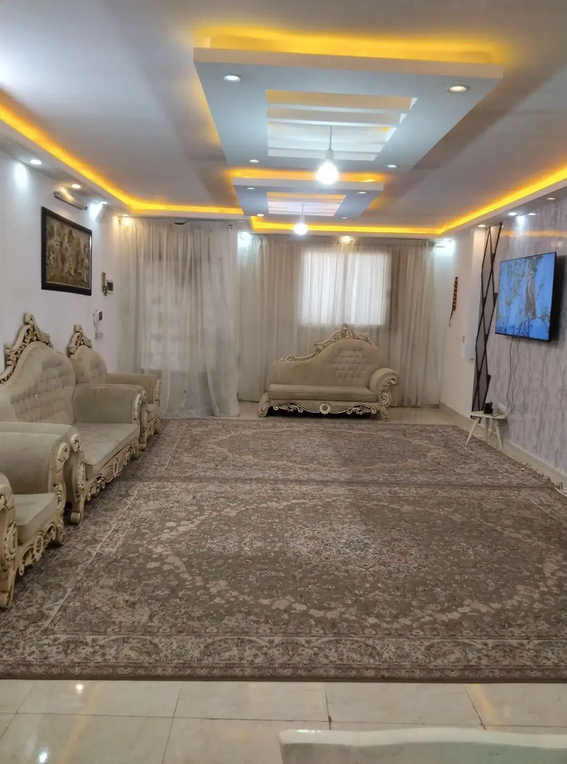 دوطبقه ویلایی در  رستمی