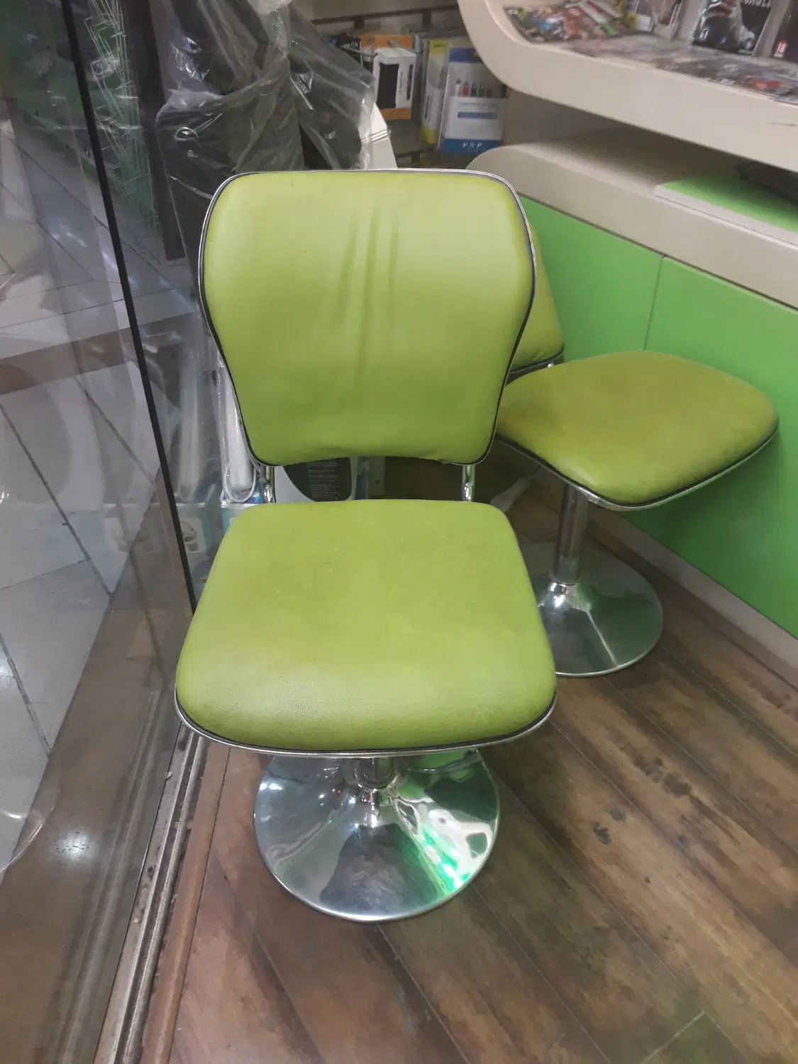 اجاره مغازه چهارباغ بالا