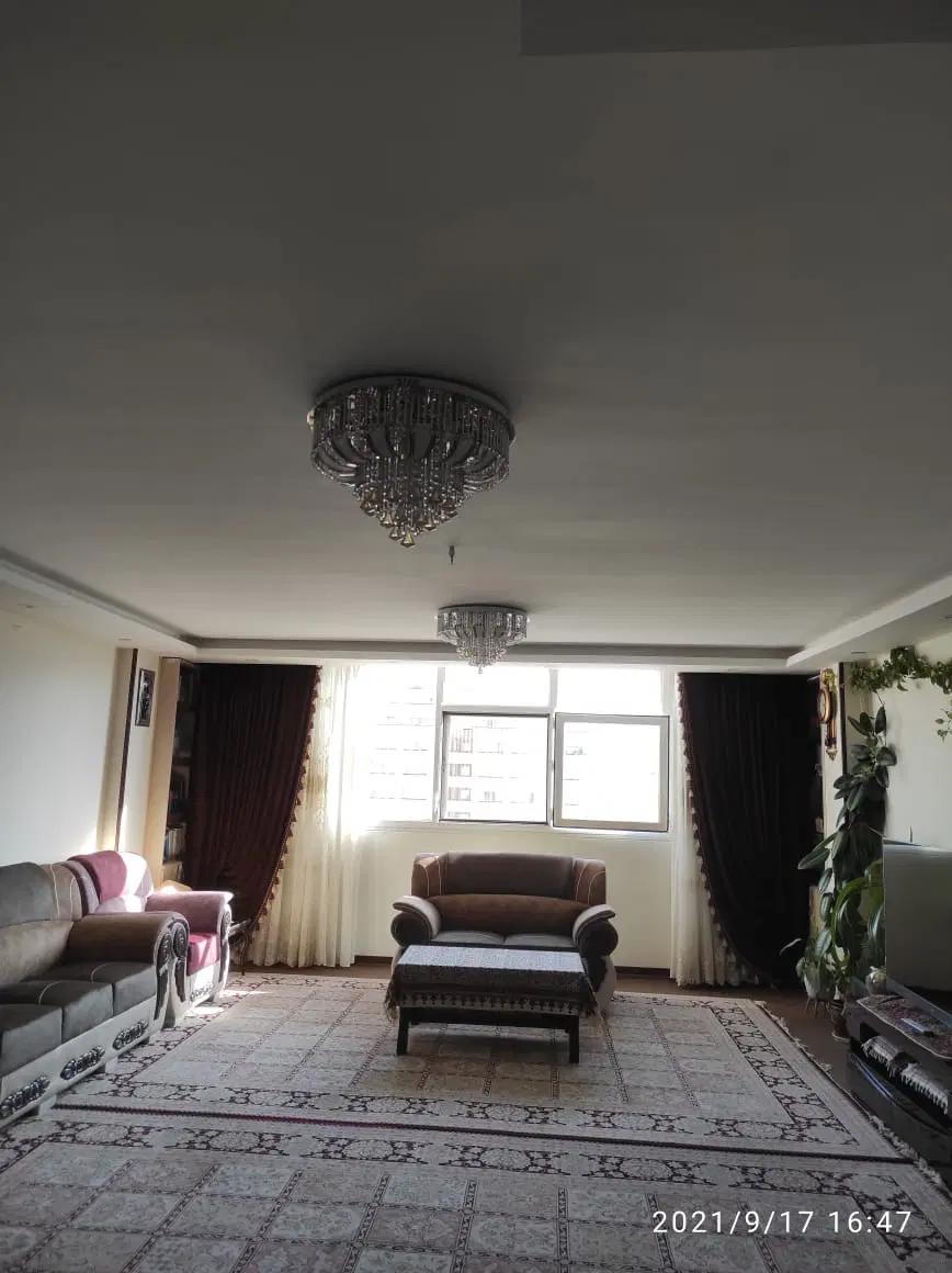 ۱۴۲متری دو خوابه محله سی۸