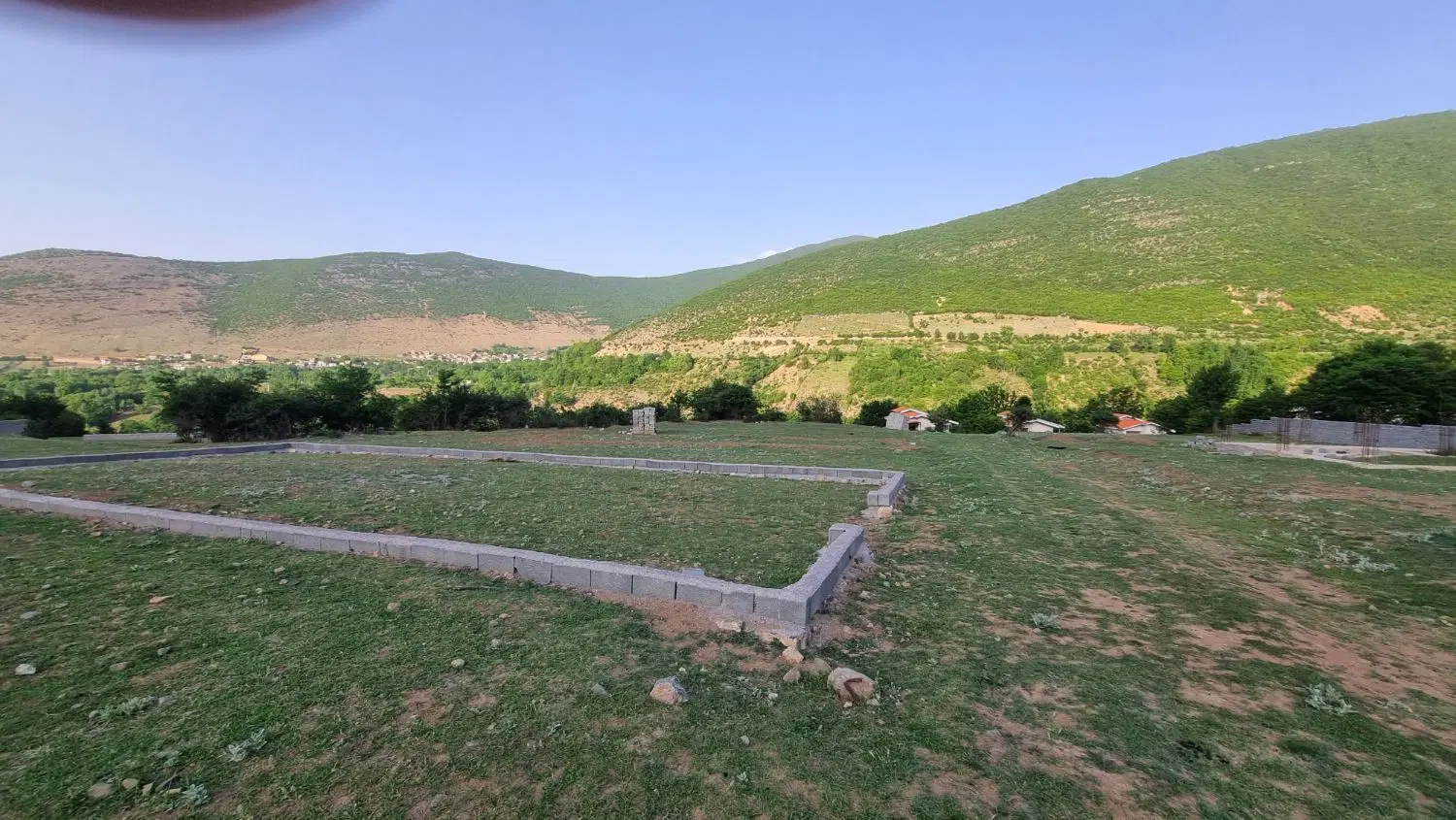 زمین شمال بافت مسکونی