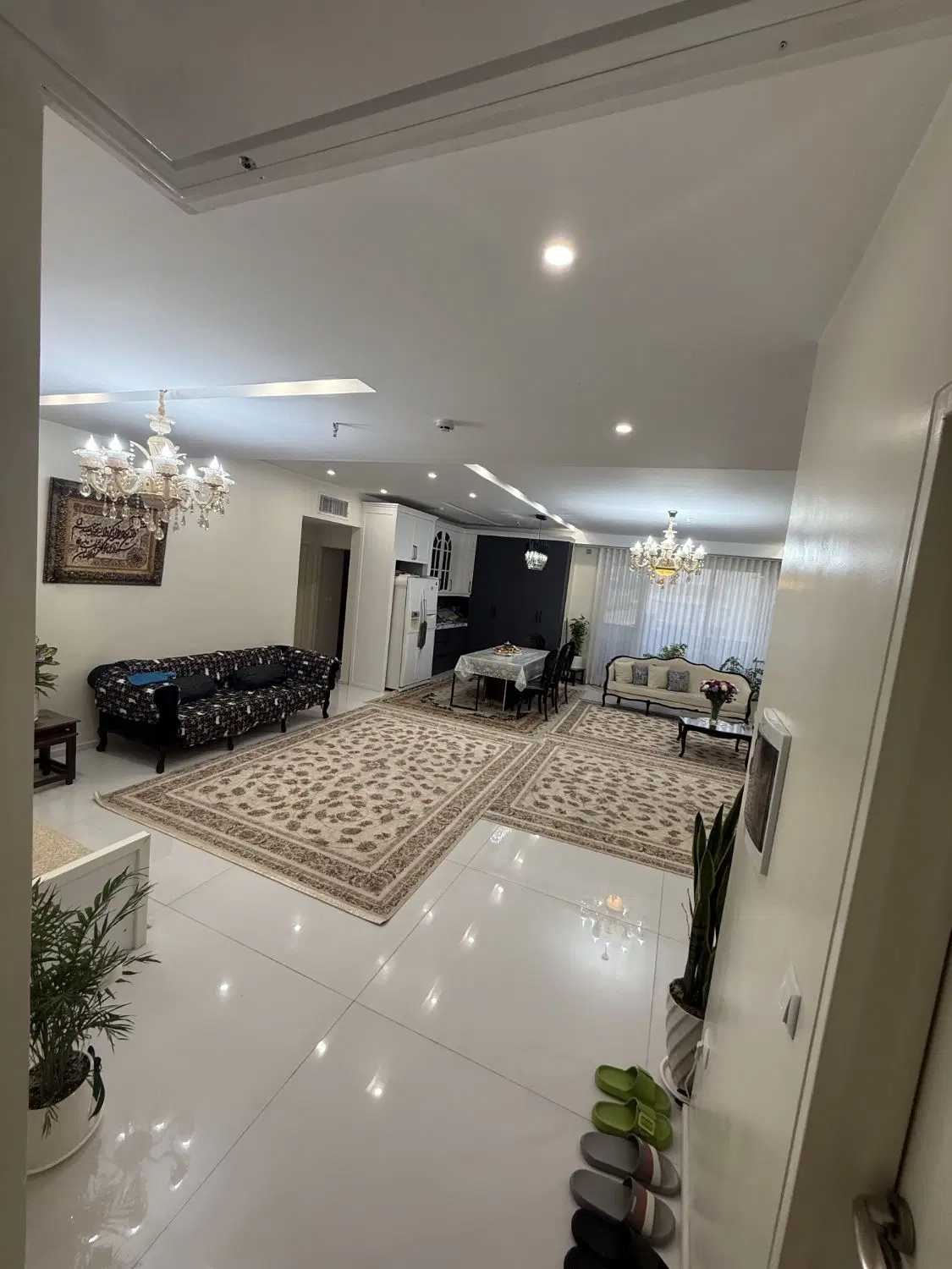 خانه ۱۳۸متری گلستان ها