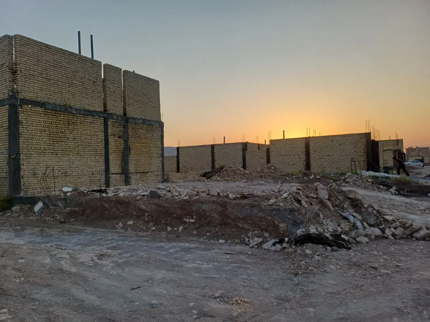 مثنی پشت باسکول
