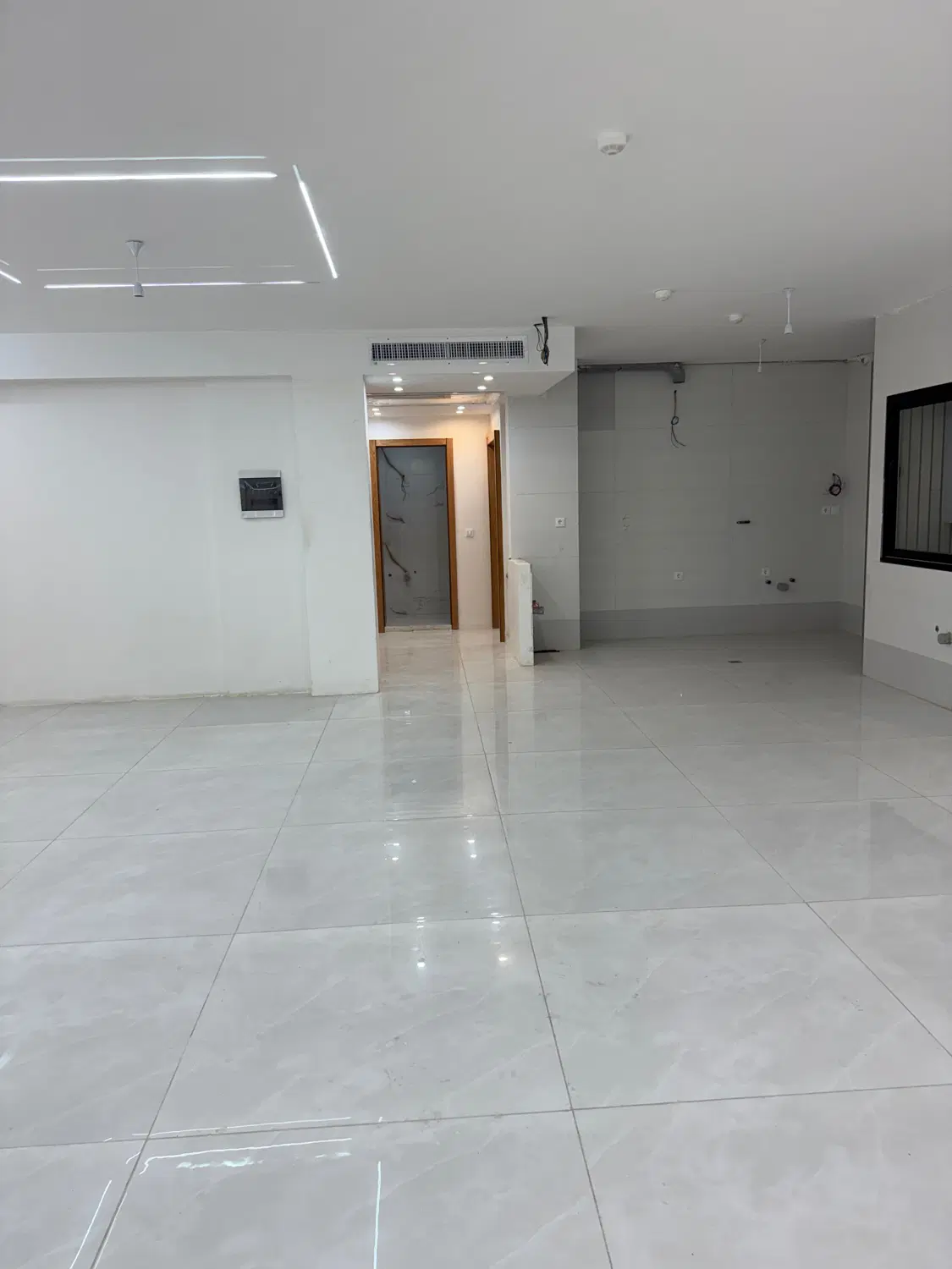 آپارتمان ۱۶۸ متر_صفر تکواحدی_زیر قیمت شریف واقفی