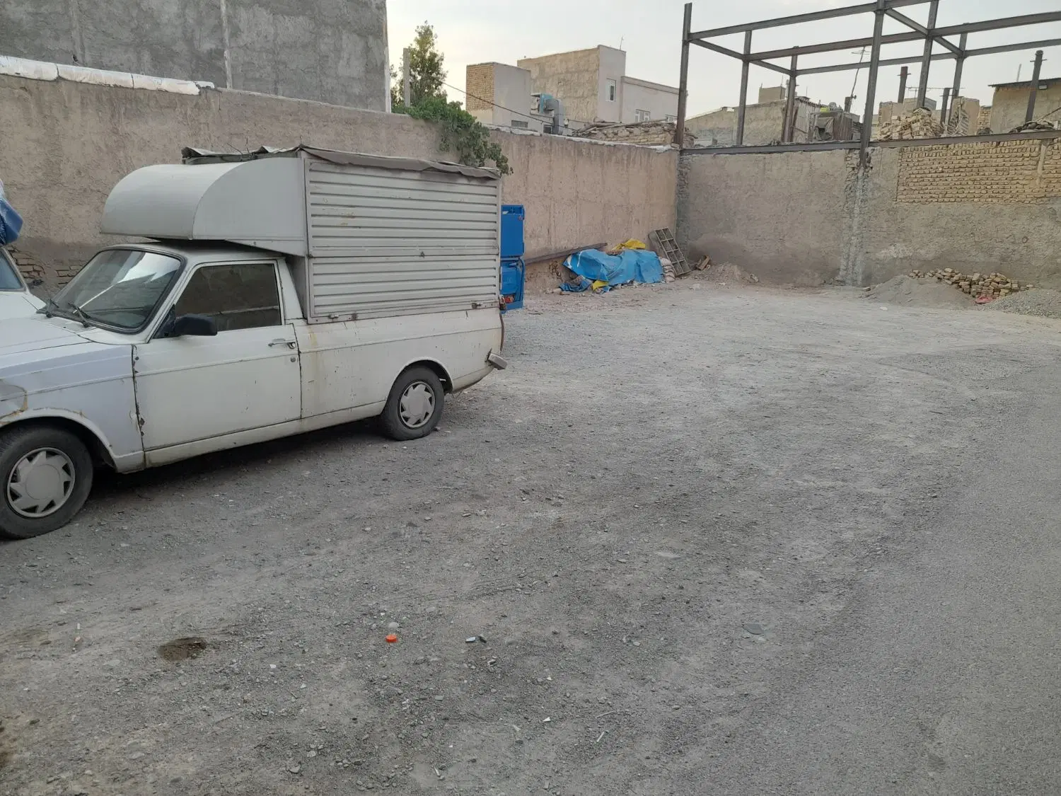 زمین ۲۰۰ متری آماده ساخت