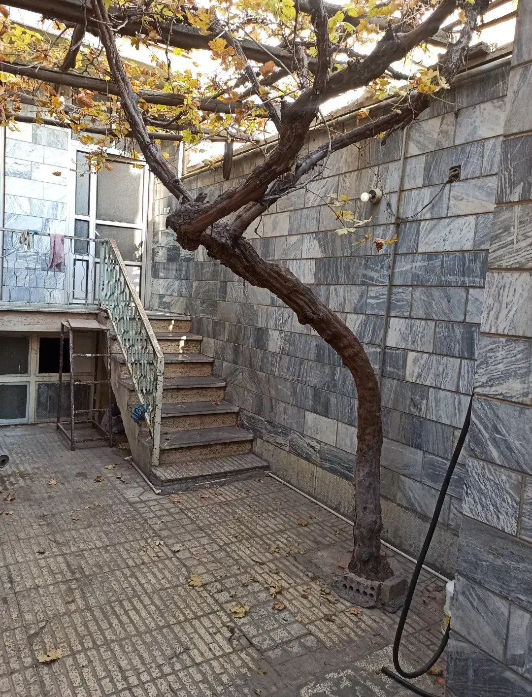 ۱۰۰ متر ویلایی کلنگی مناسب ساخت در فلاح تهران