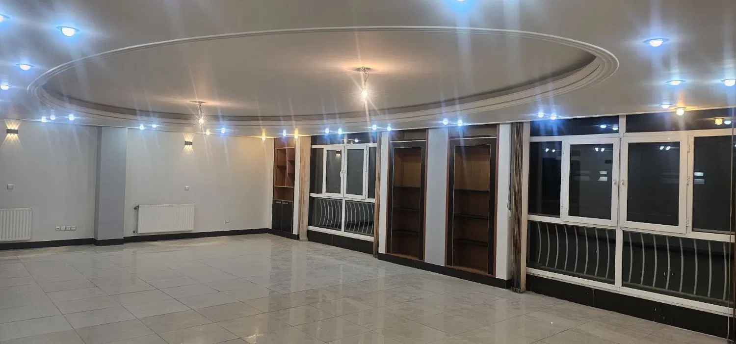204متر تاپ لوکیشن بزرگمهر