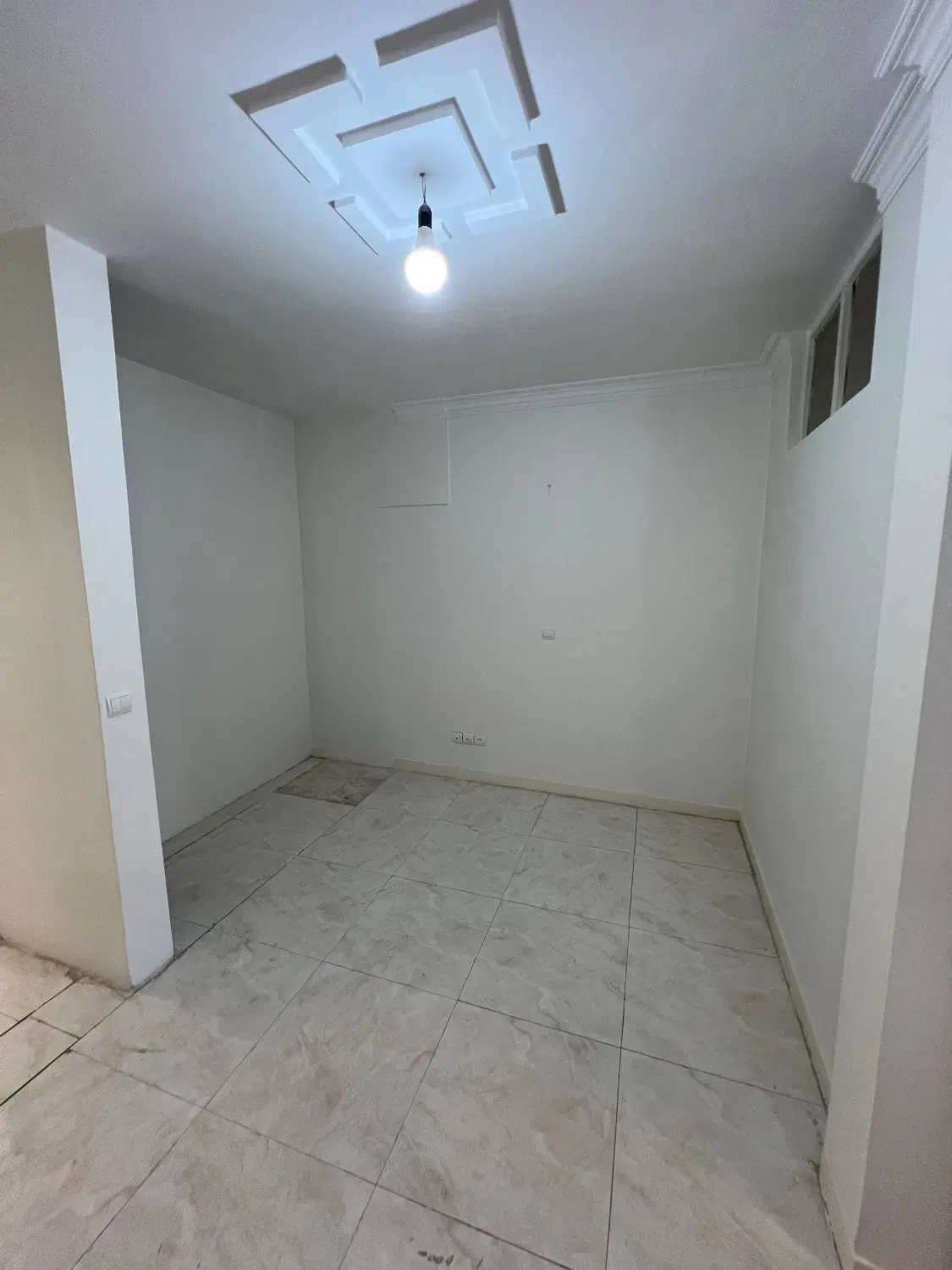 43 متری تک واحدی