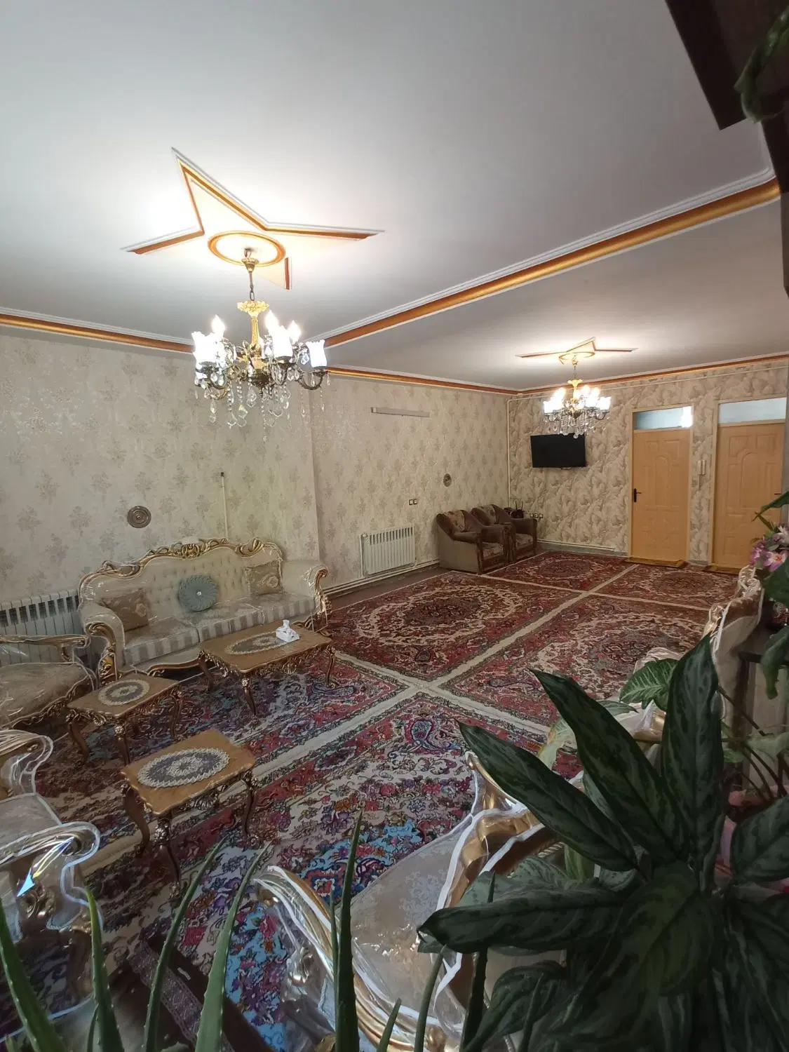 خانه ویلایی در شهرستان ورزقان