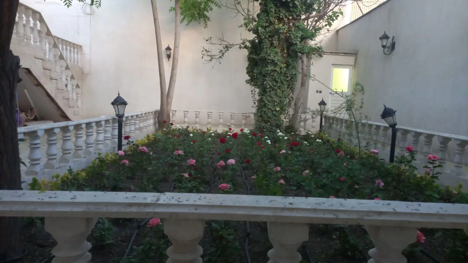 باغ و ویلا وسط شهر