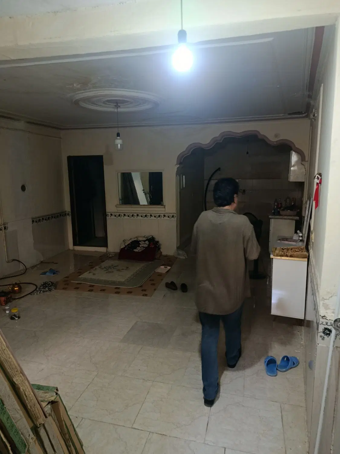 آپارتمان ط همکف راه مجزا 70 متری در فکوری 11