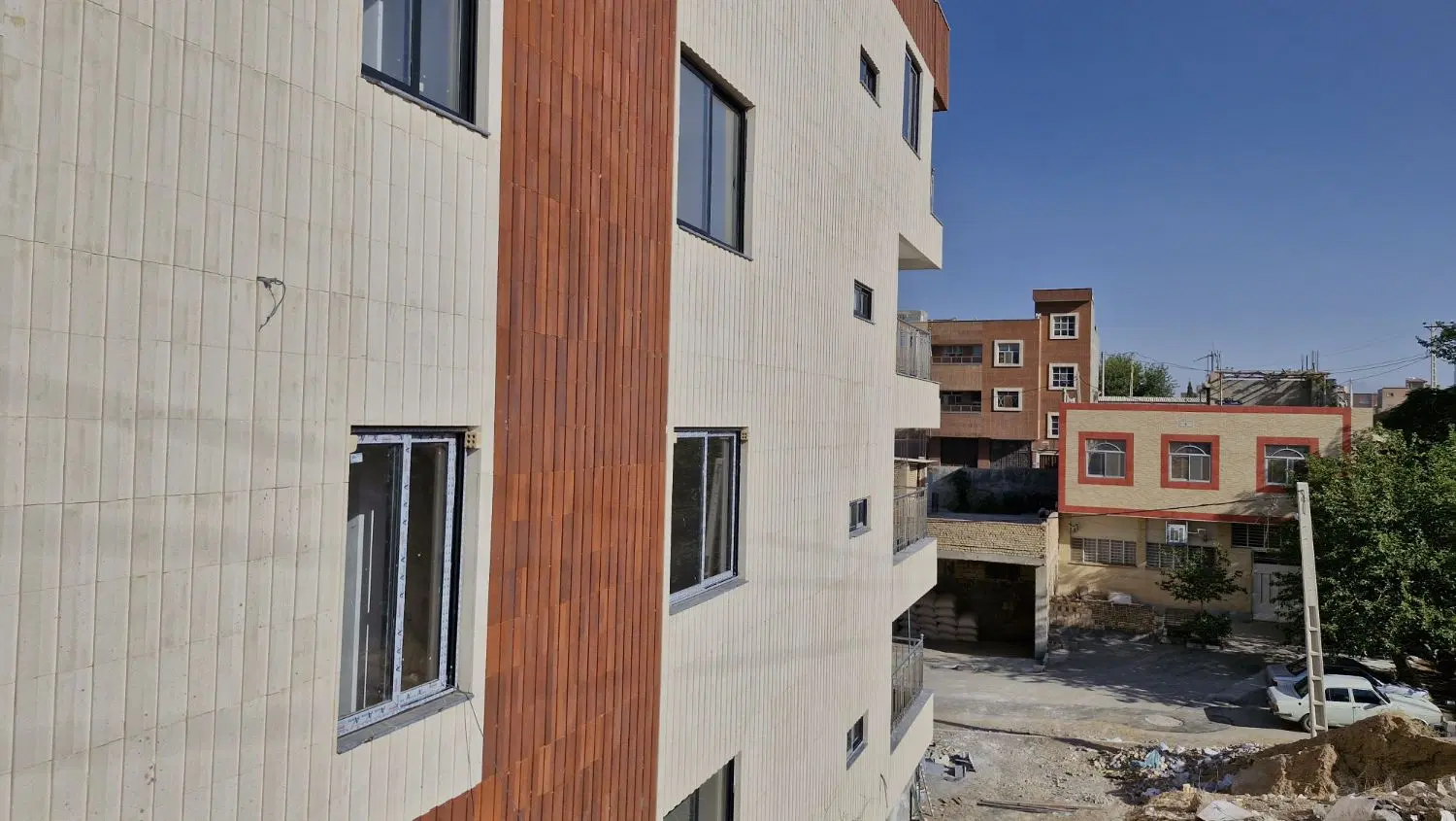 اپارتمان باغبهادران