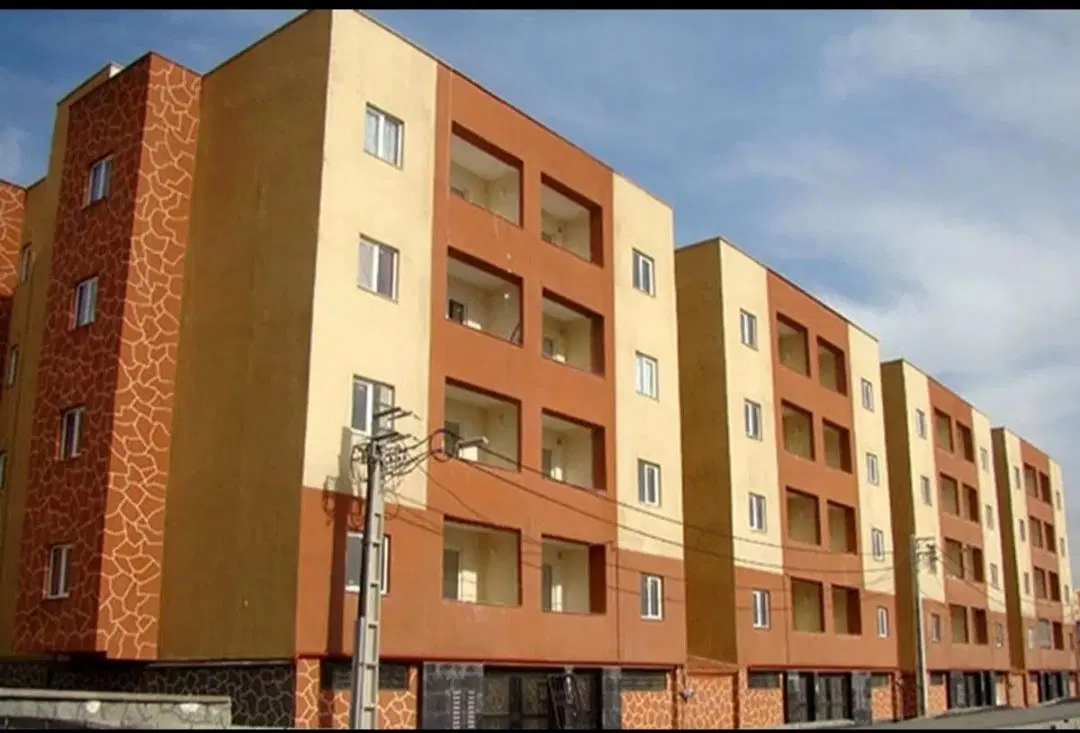 ۸۳متری در پردیسان