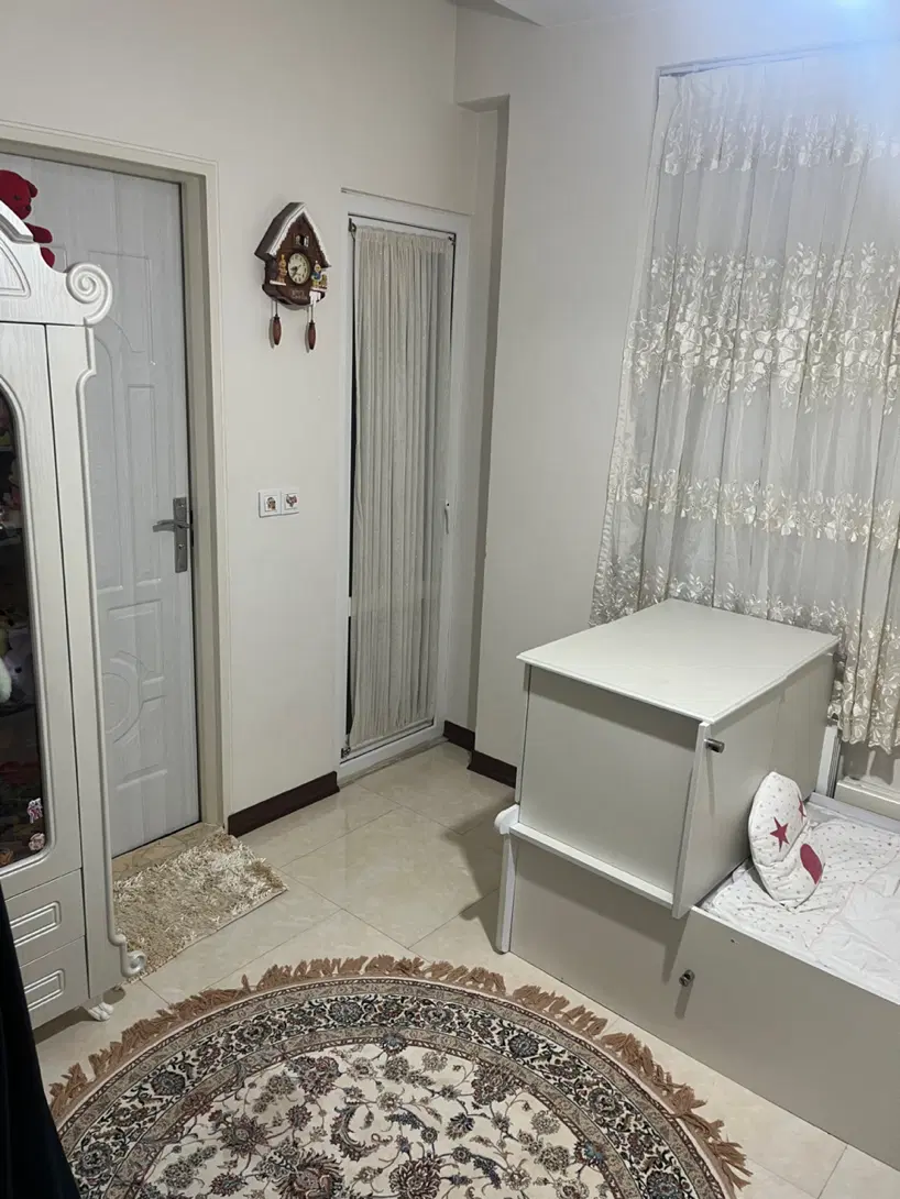 آپارتمان ۹۰متری  تک واحدی