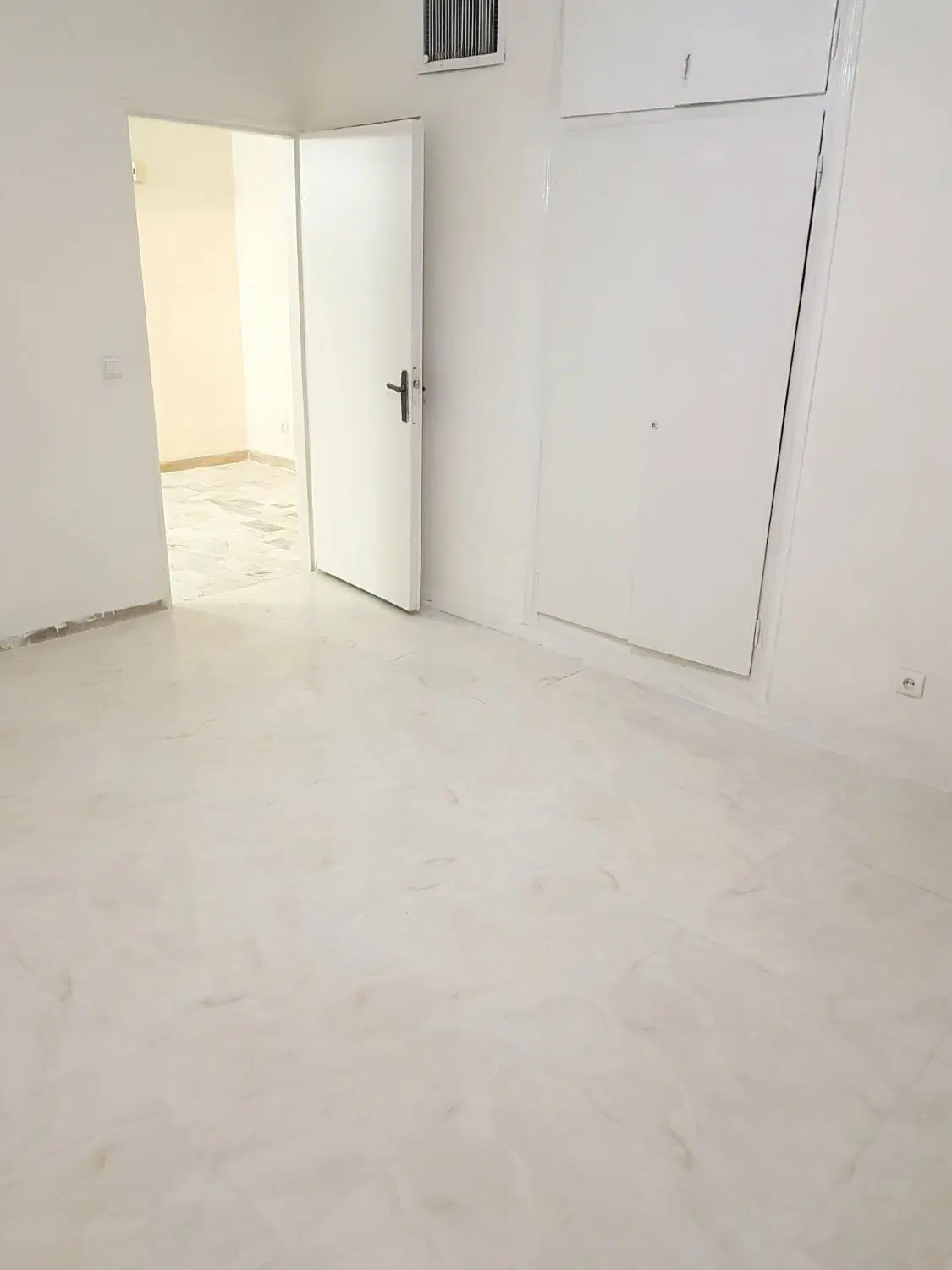 آپارتمان بازسازی کامل بهترین لوکیشن نارمک