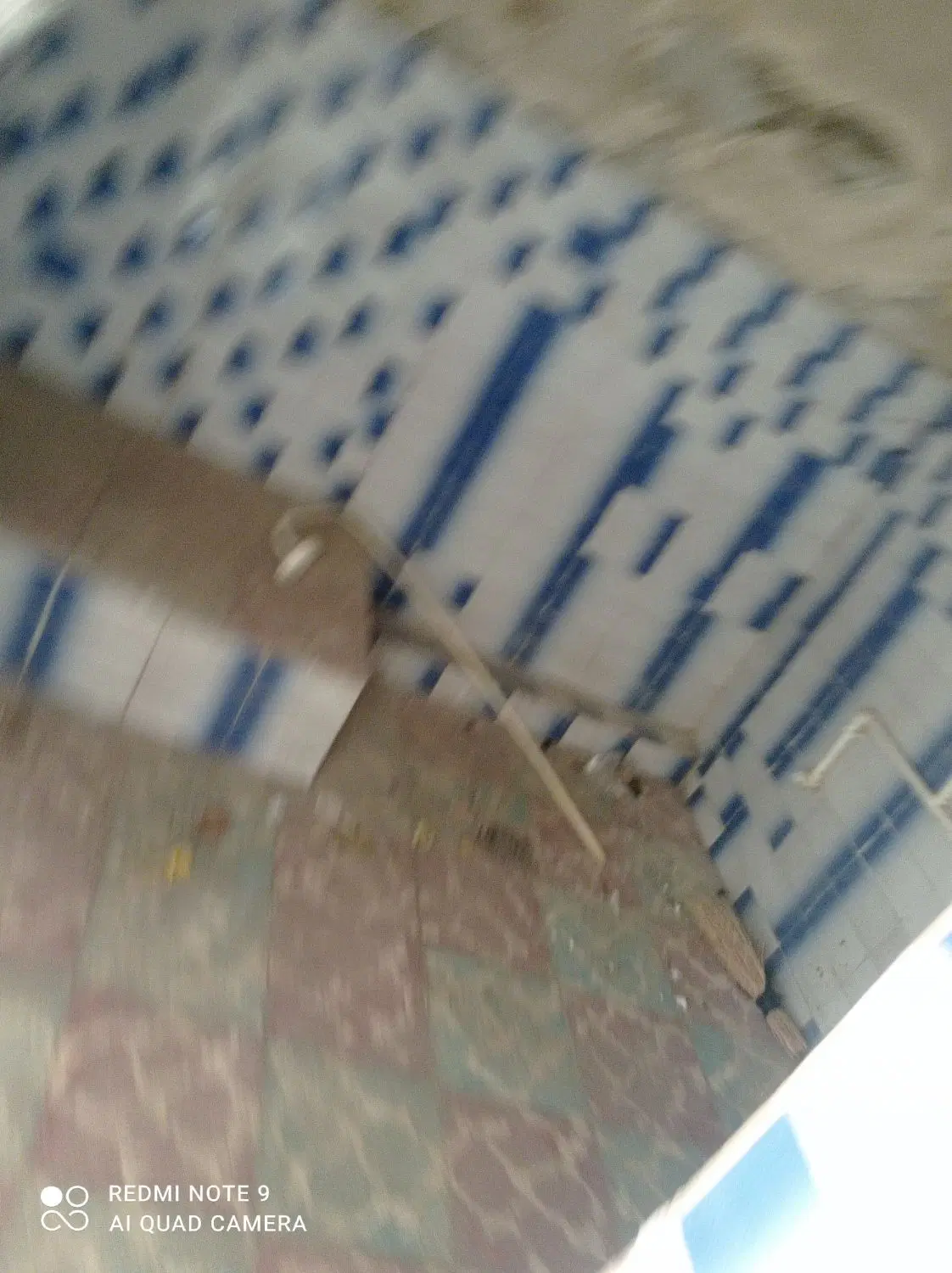 فروش آپارتمان4طبفه گلان ۳طبقه 135متر135متر پارکینگ