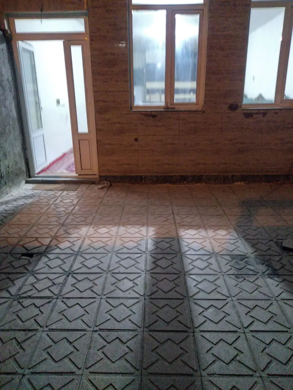 حیاط دربستی ویلایی تک خوابه