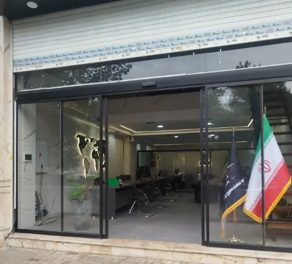 ۱۰۰ متر مغازه تجاری  نوساز پاخور خوب